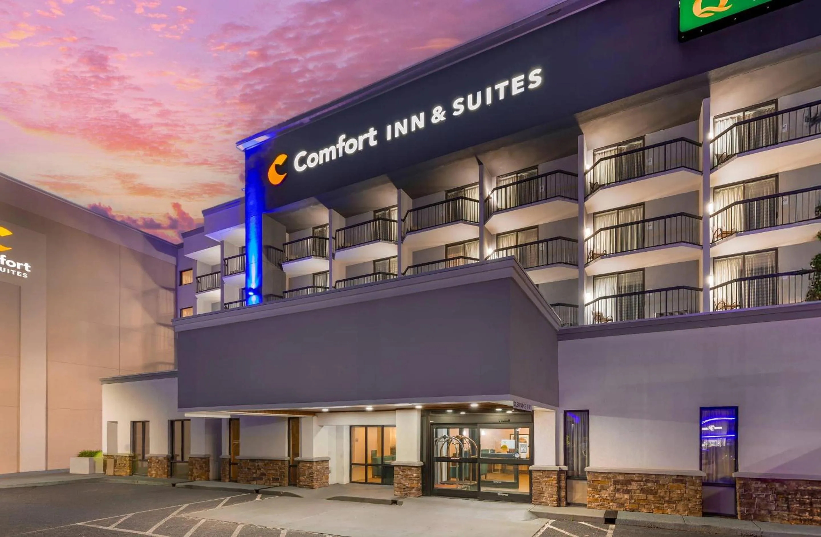 Property building in Quality Inn & Suites Spring Lake - Fayetteville near Fort Bragg