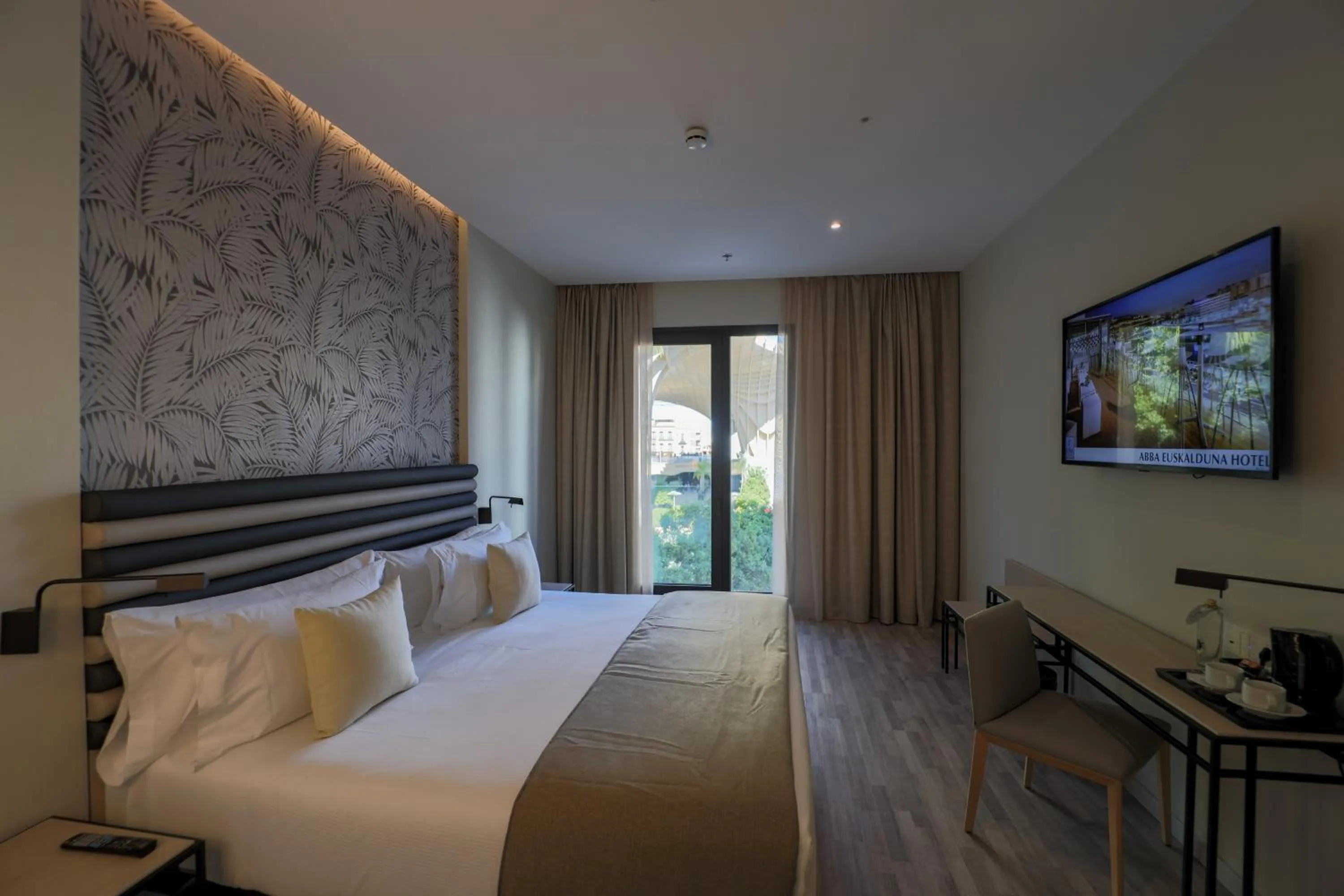 Bedroom, Bed in abba Sevilla