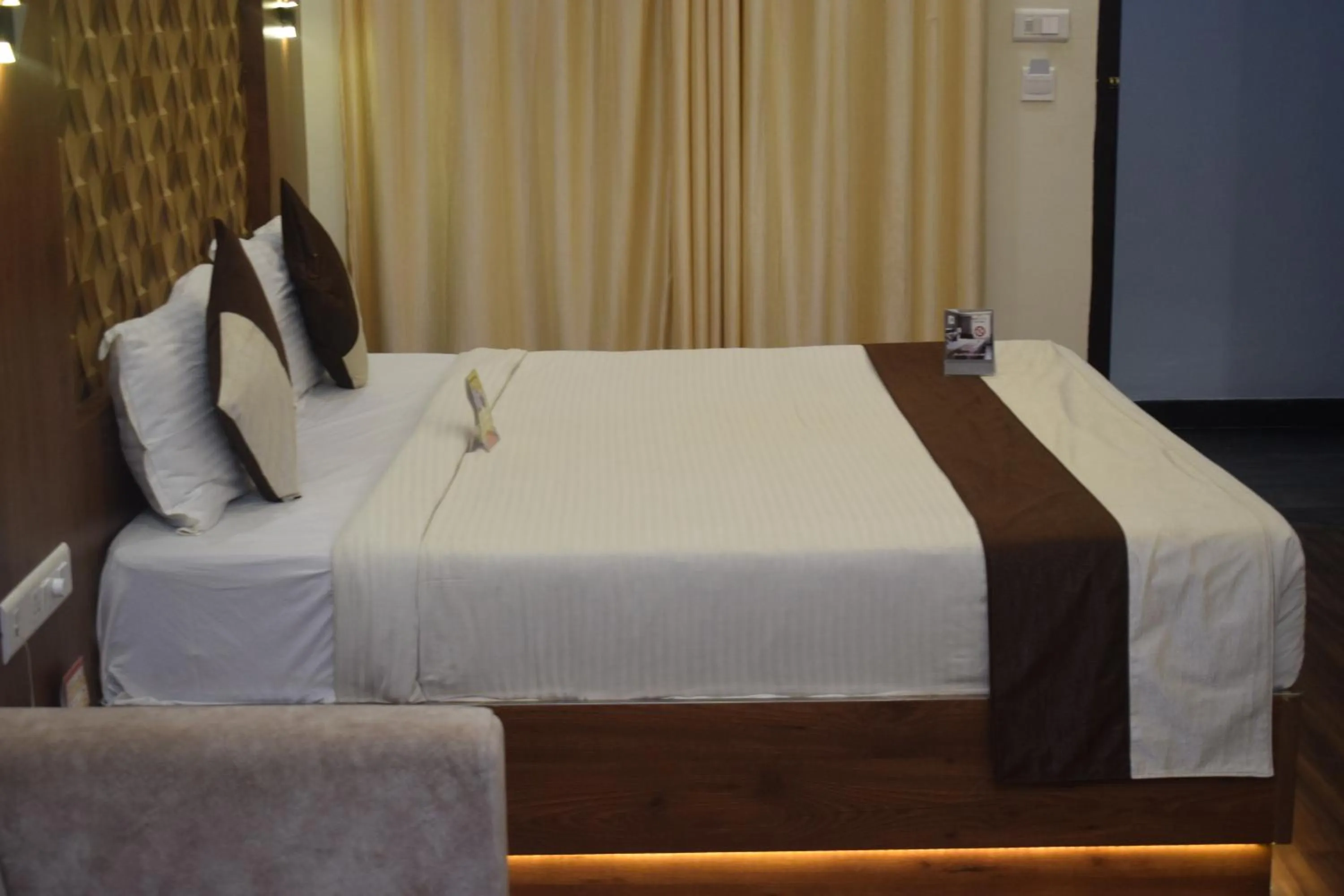 Bed in Hotel Apple Valley