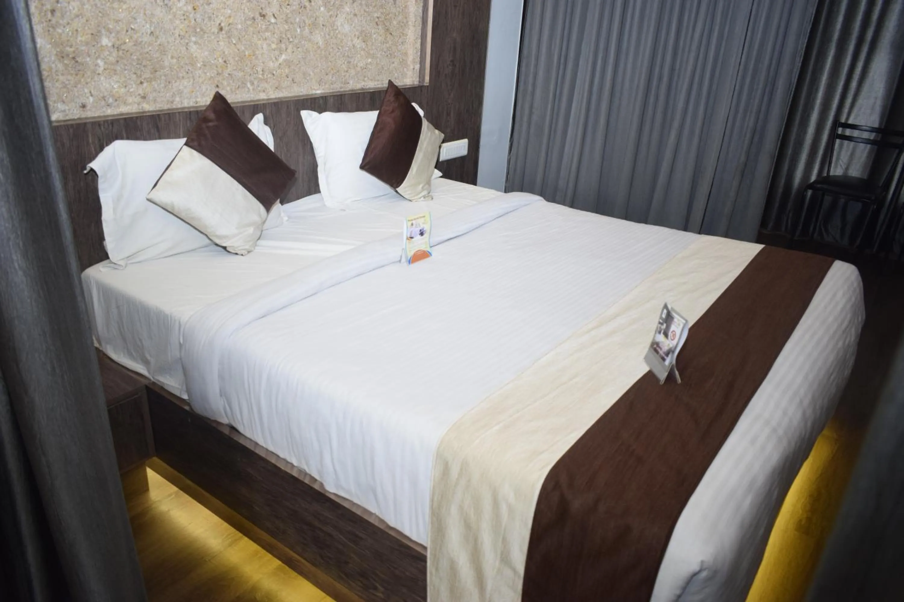 Bed in Hotel Apple Valley