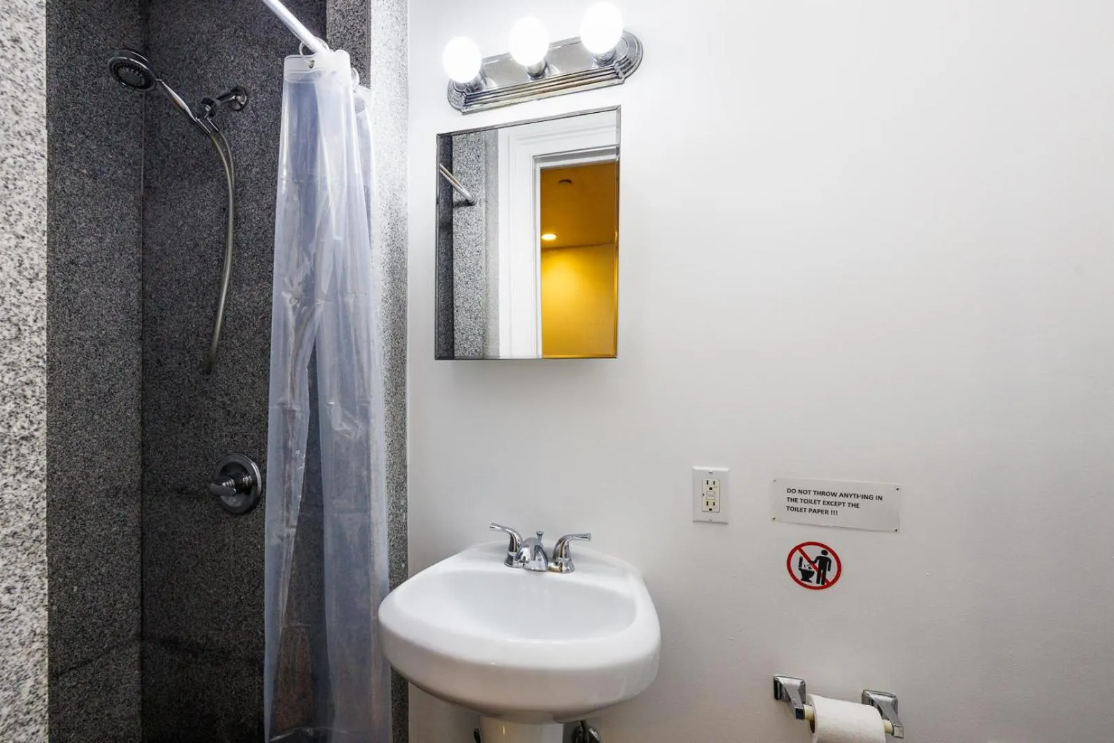 Shower in Studios in New York