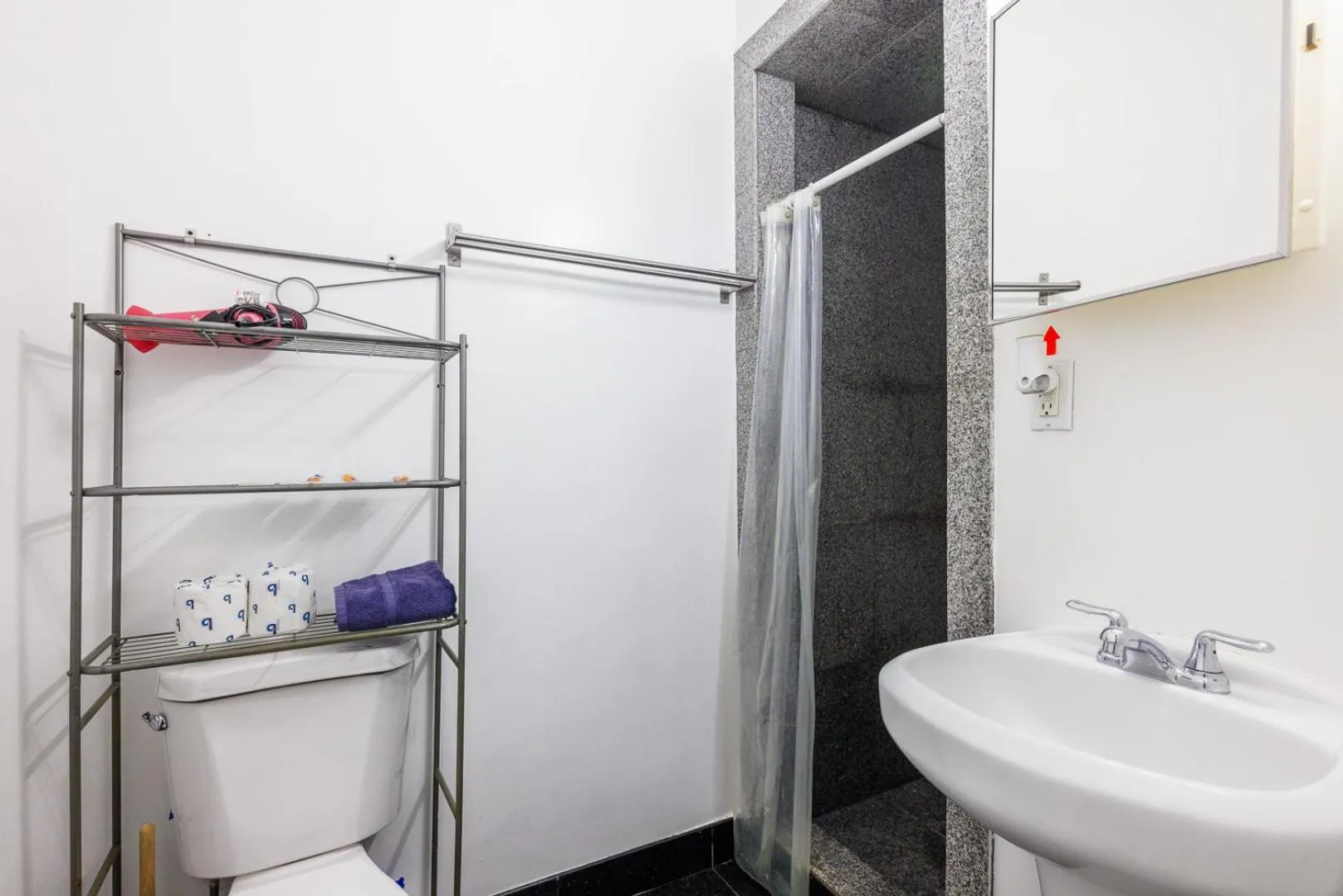 Shower in Studios in New York