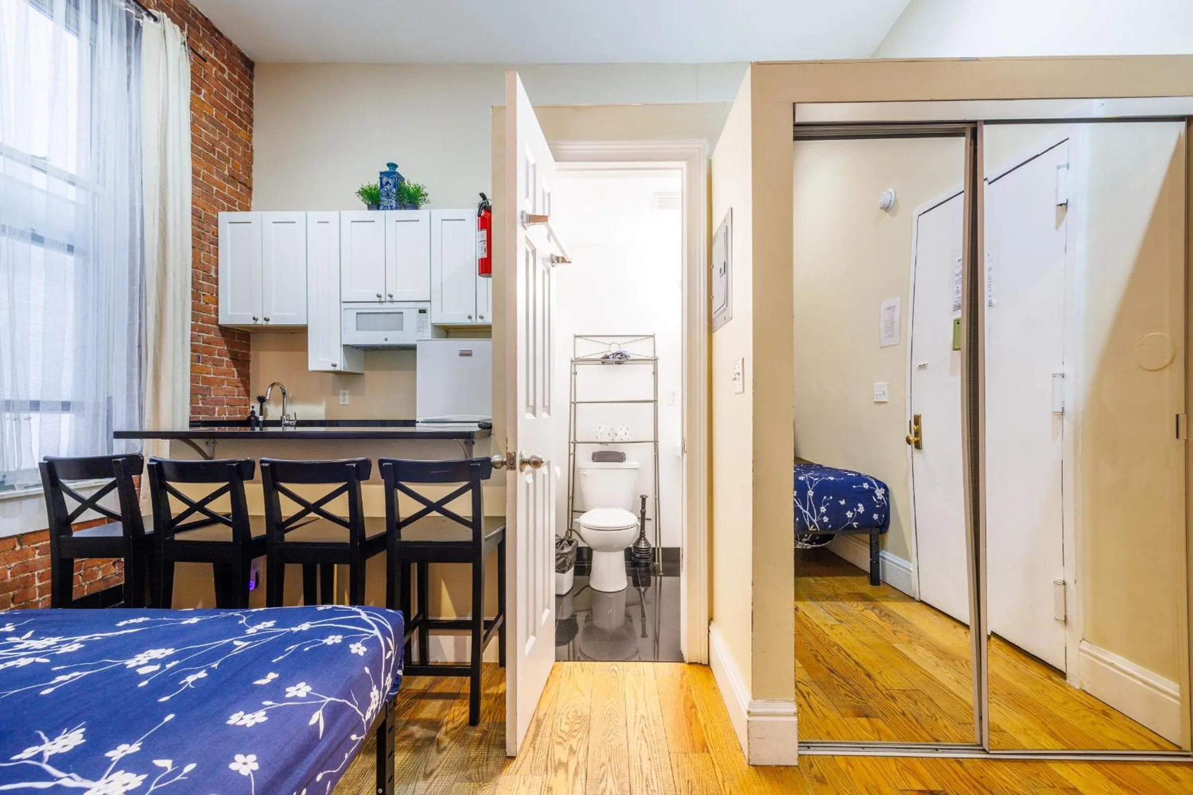 Kitchen or kitchenette in Studios in New York