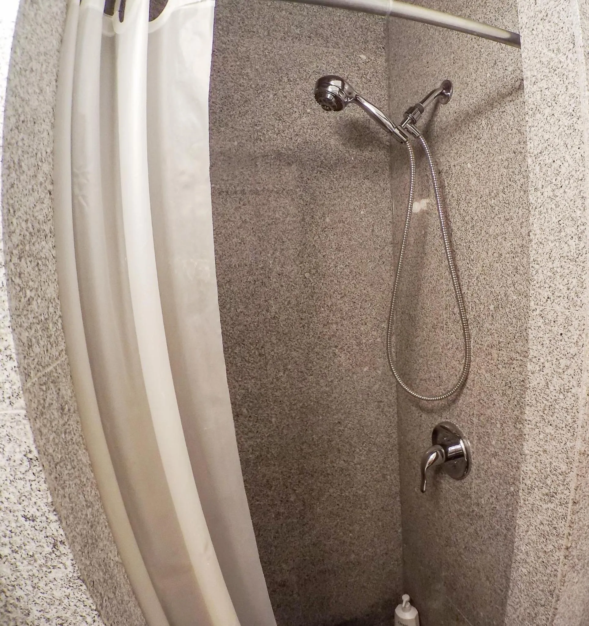 Shower in Studios in New York