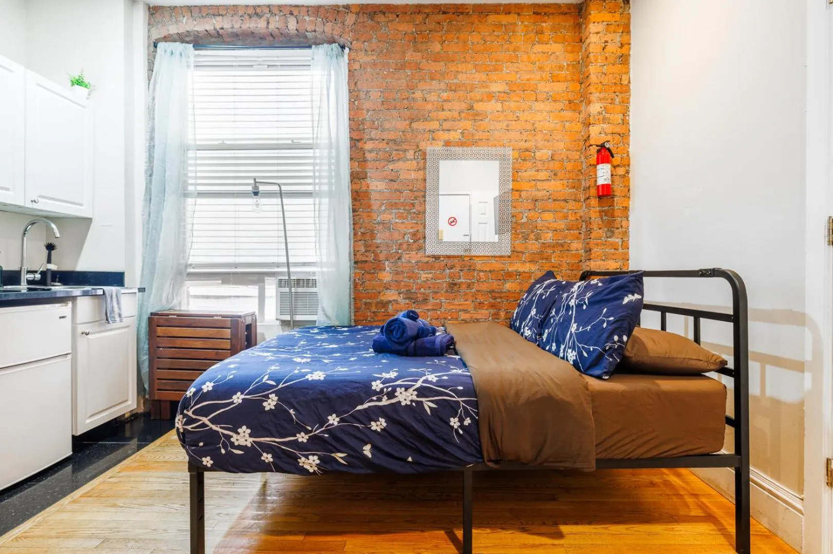 Bed in Studios in New York