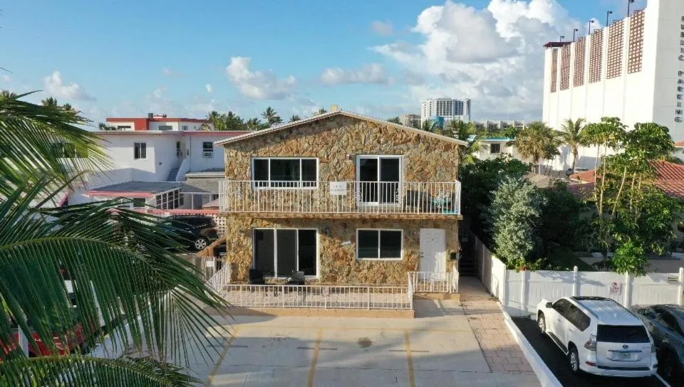 Property building in The Tel