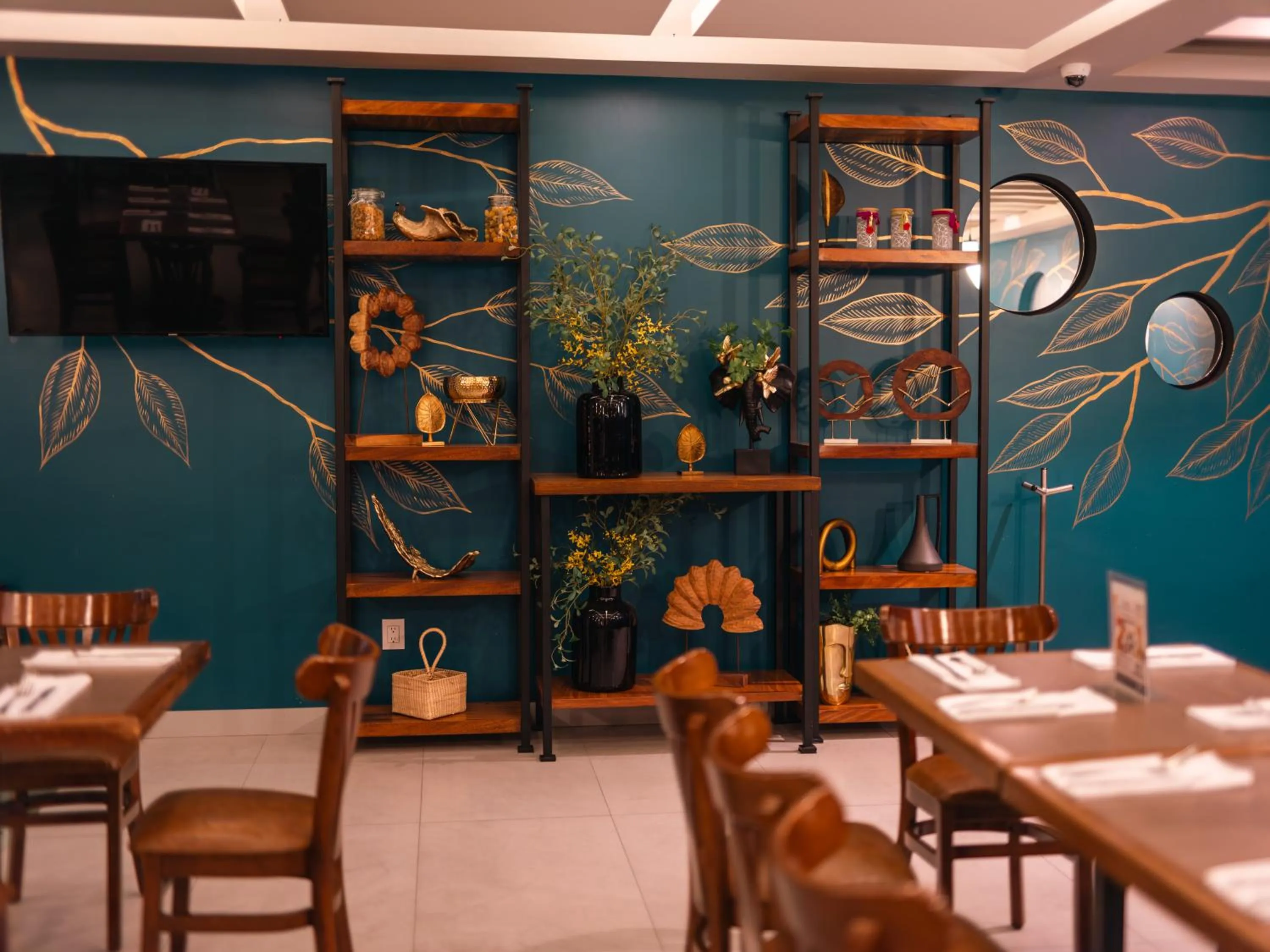 Restaurant/places to eat in Metria Hotel