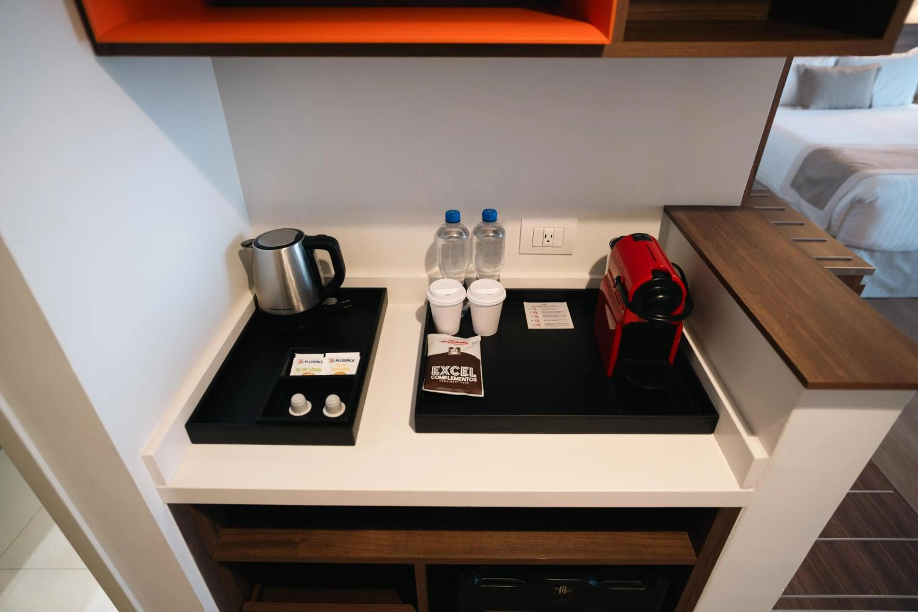 Coffee/tea facilities in Metria Hotel