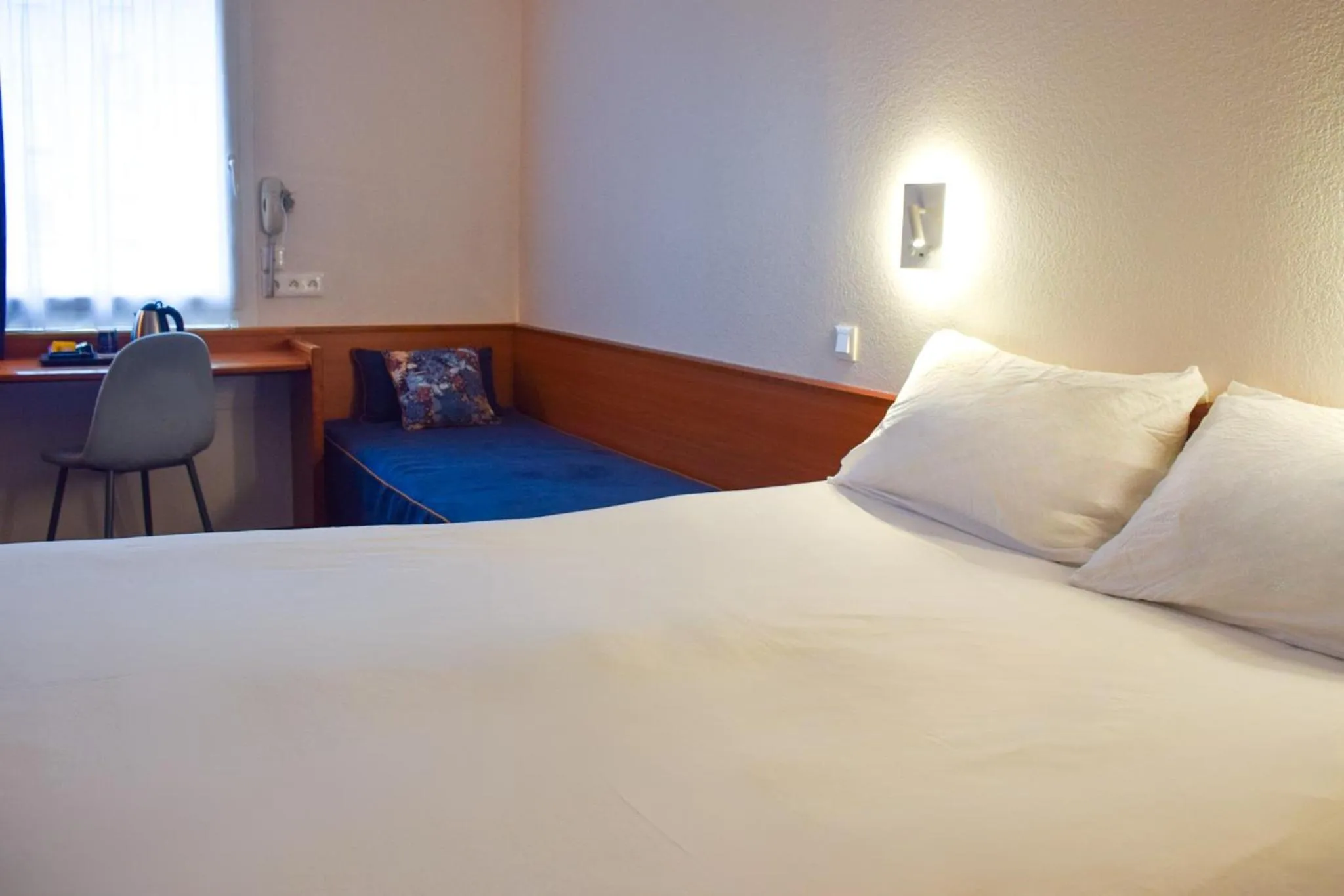 Bedroom, Bed in B&B HOTEL Rodez Bourran