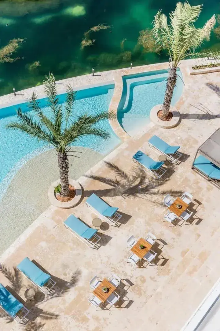 Superior Apartment in ll Lago at Juanillo Beach Superior Apartment in ll Lago at Juanillo Beach