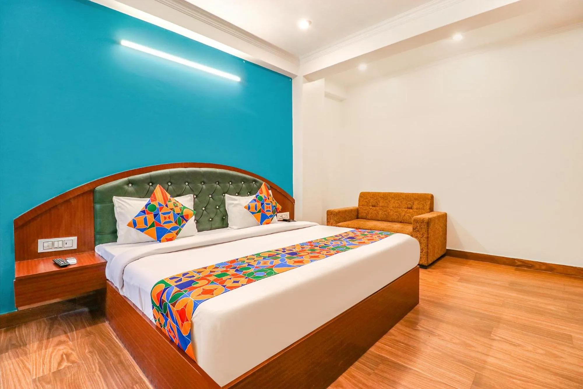 Bed in FabHotel Lime Tree Near Yashobhoomi Convention Centre