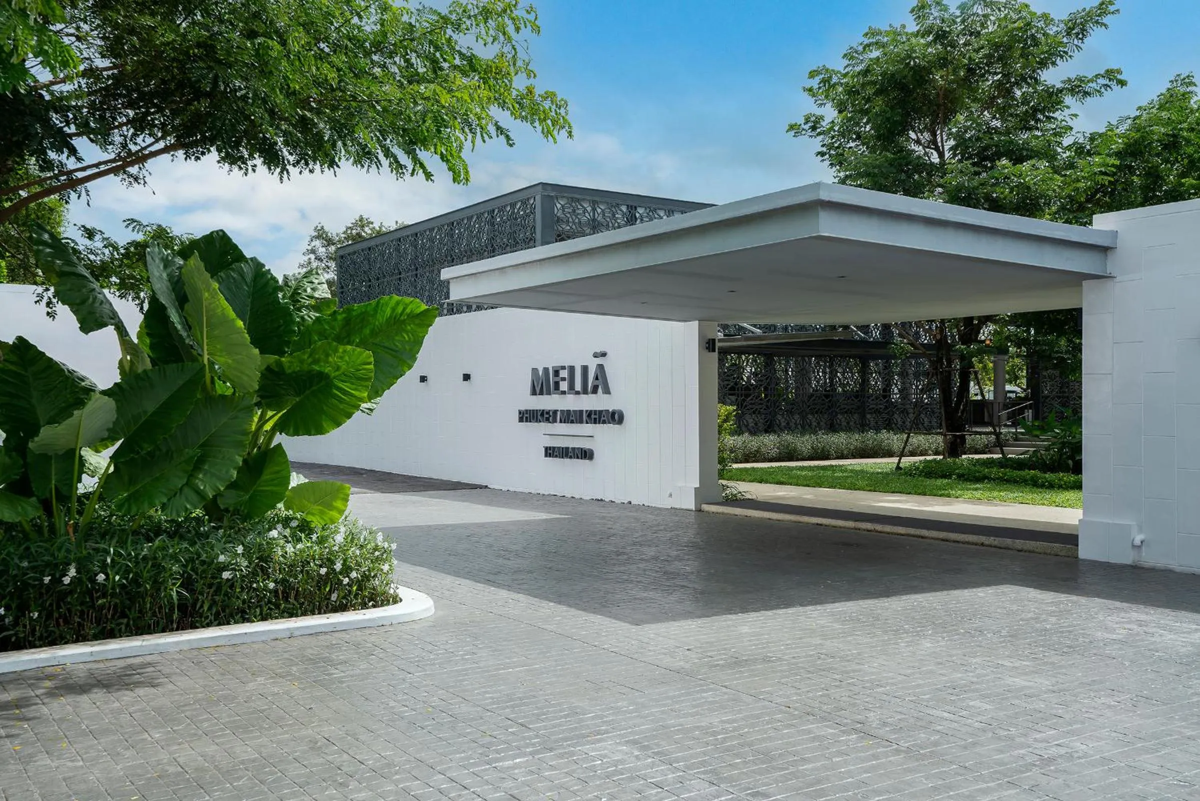 Facade/entrance in Meliá Phuket Mai Khao