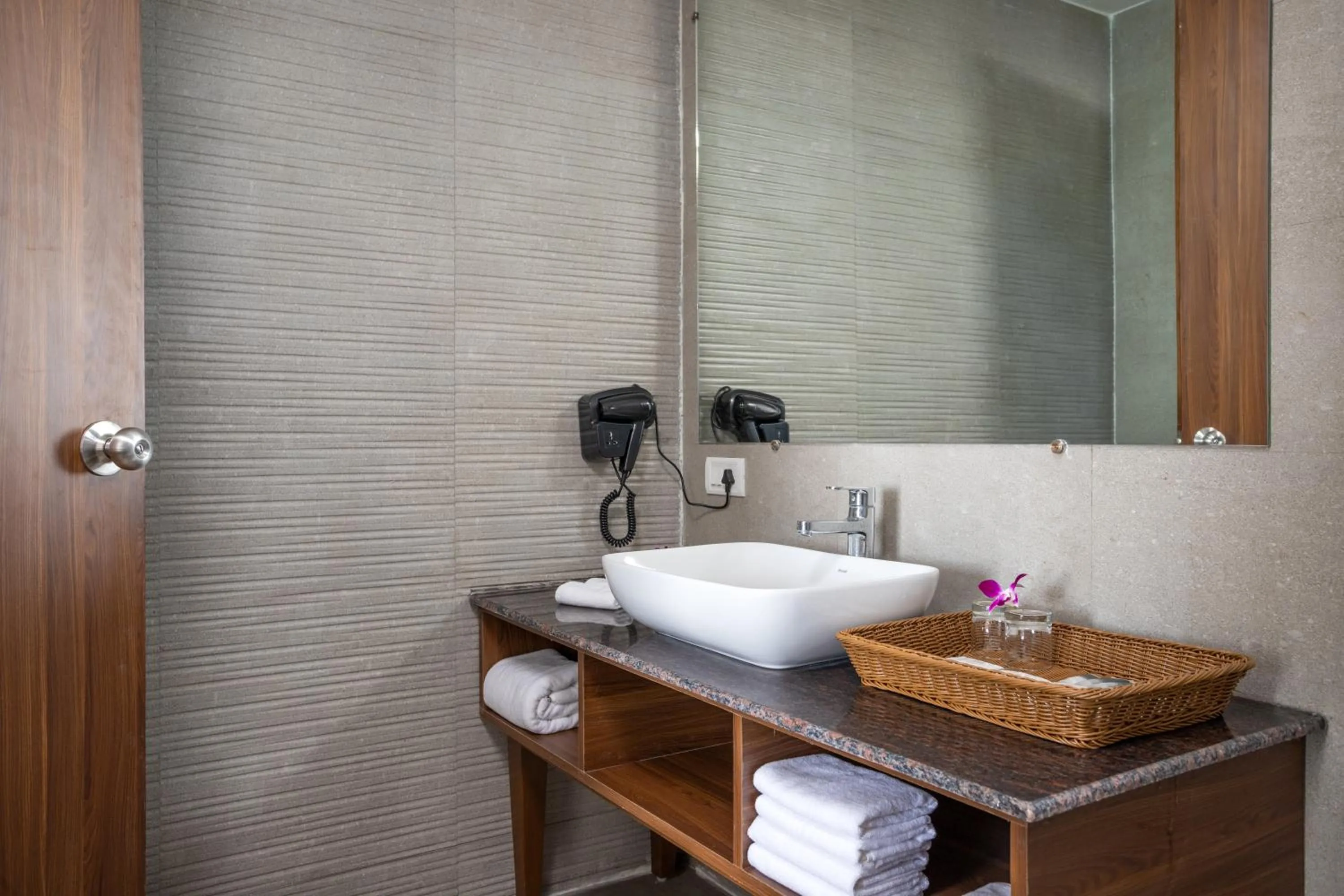 Bathroom in Sibaya Beach Resort, Morjim