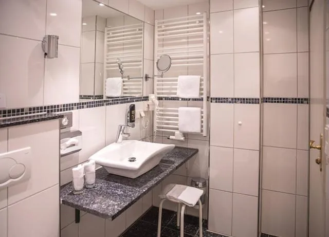 Bathroom in Hotel Brunnenhof