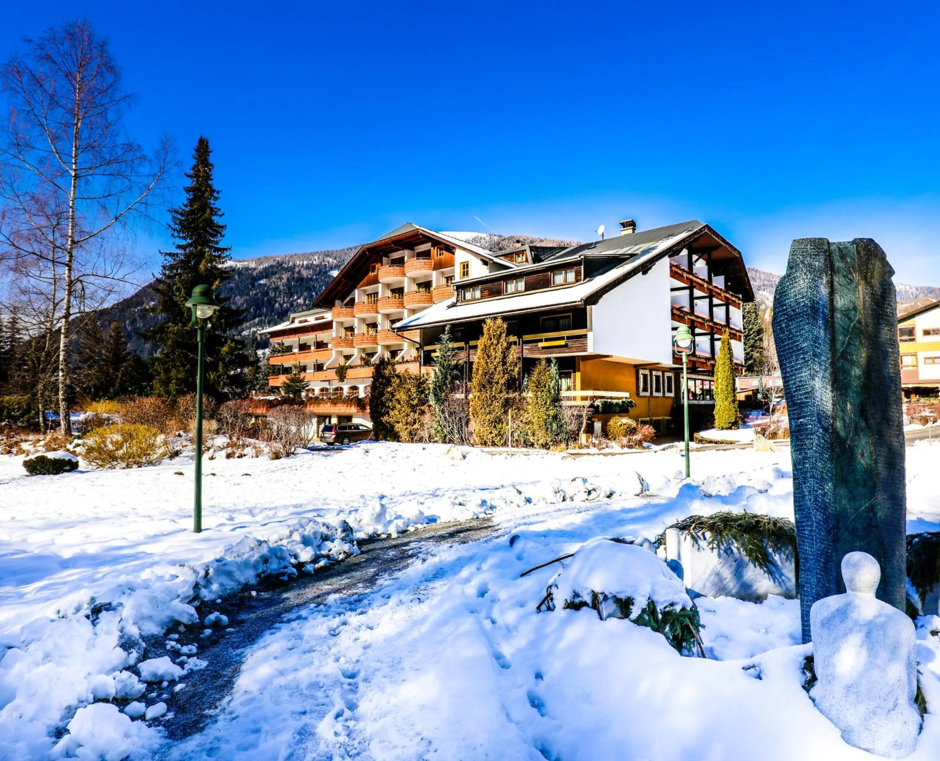 Property building in Kolmhof