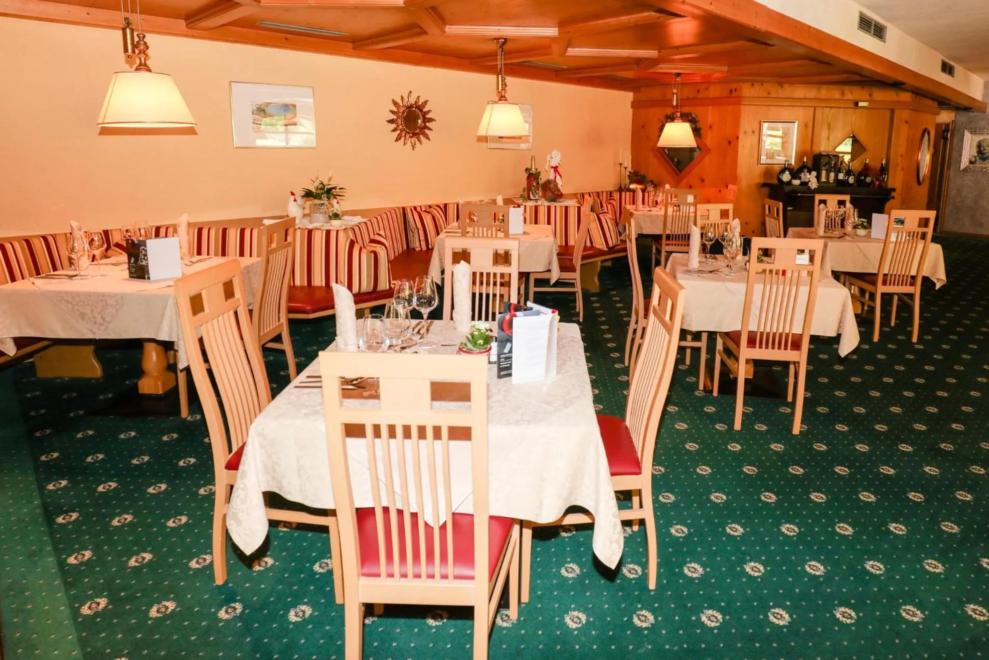 Restaurant/places to eat in Kolmhof