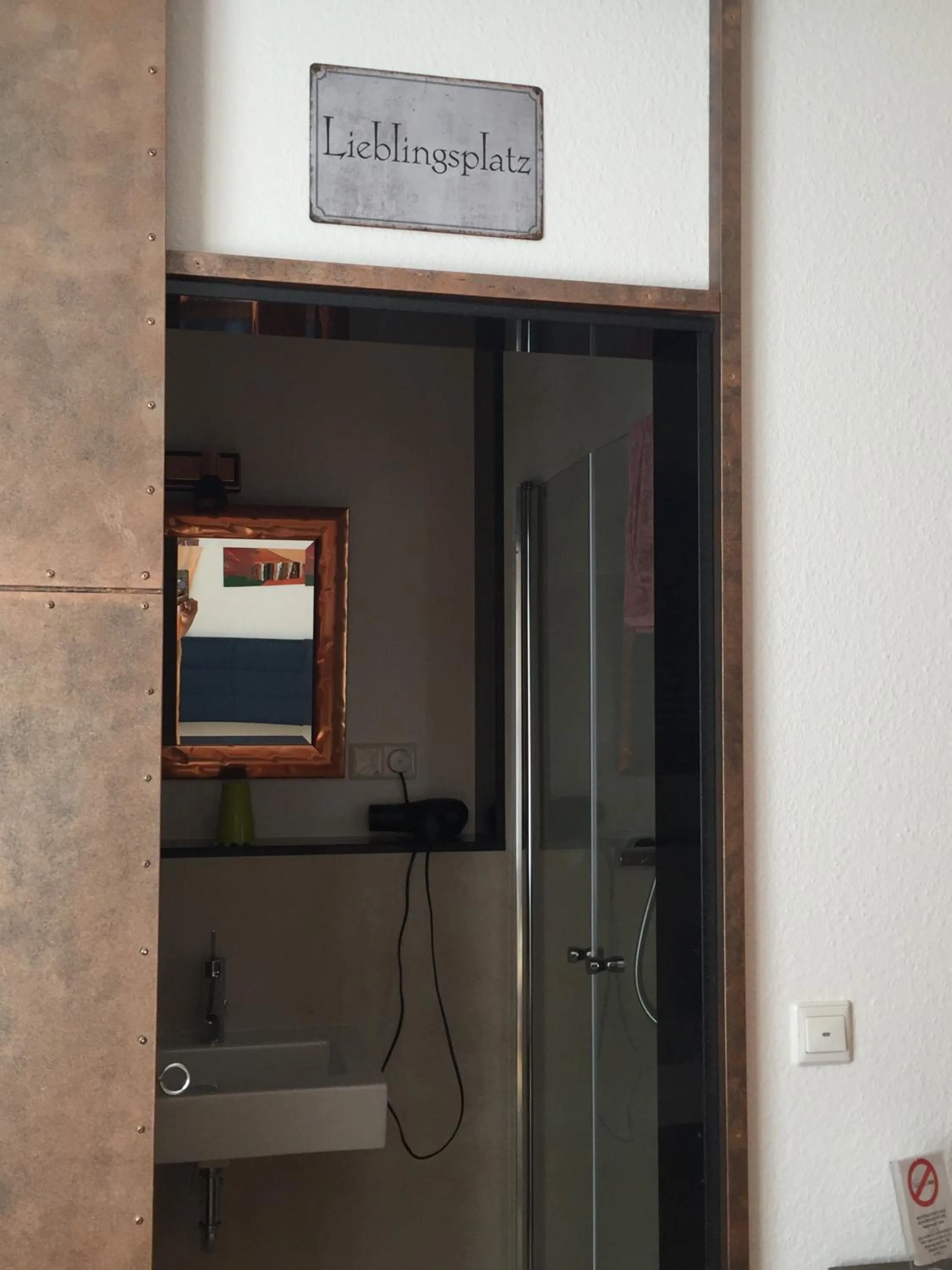 Photo of the whole room in Hotel Aleo