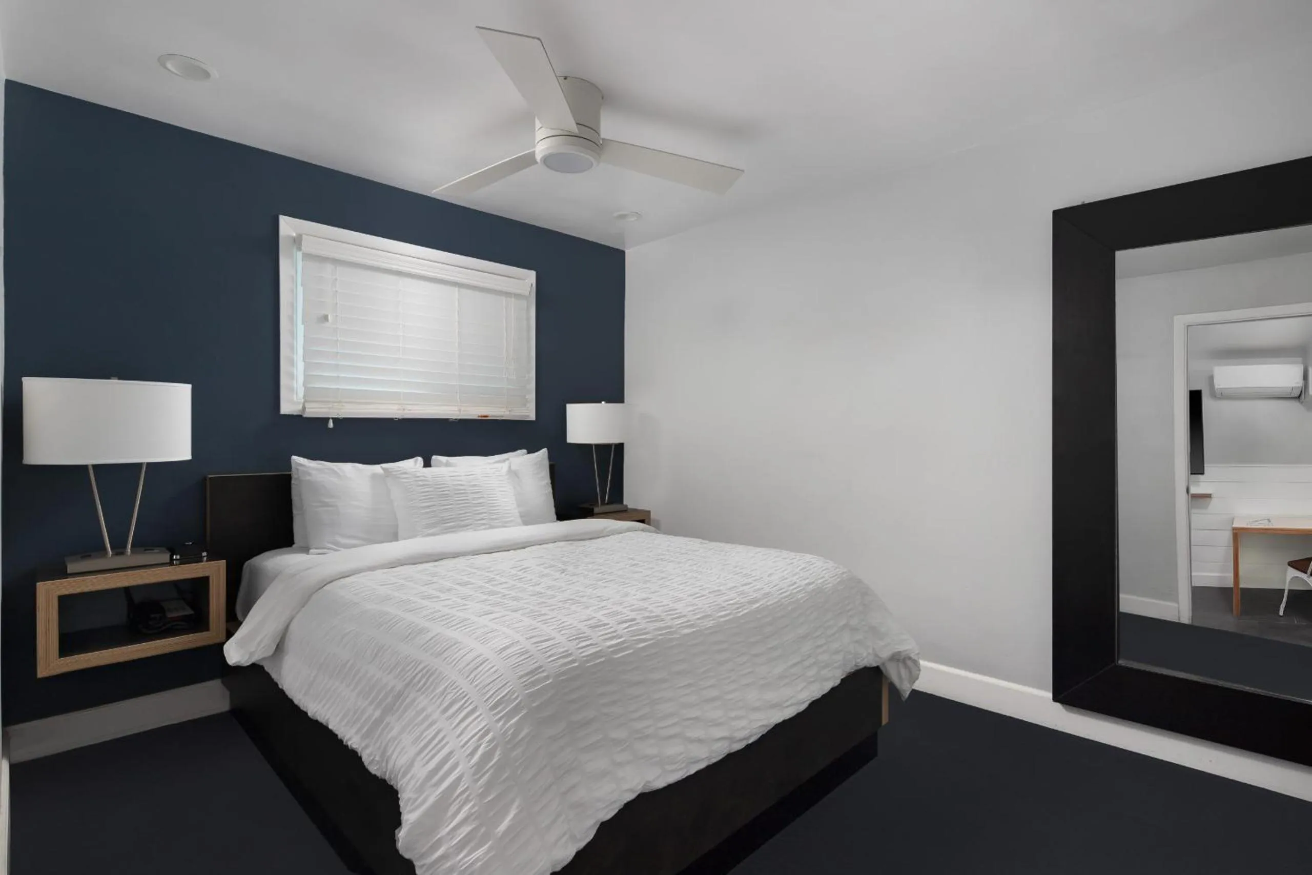 Bedroom, Bed in Beach Haven