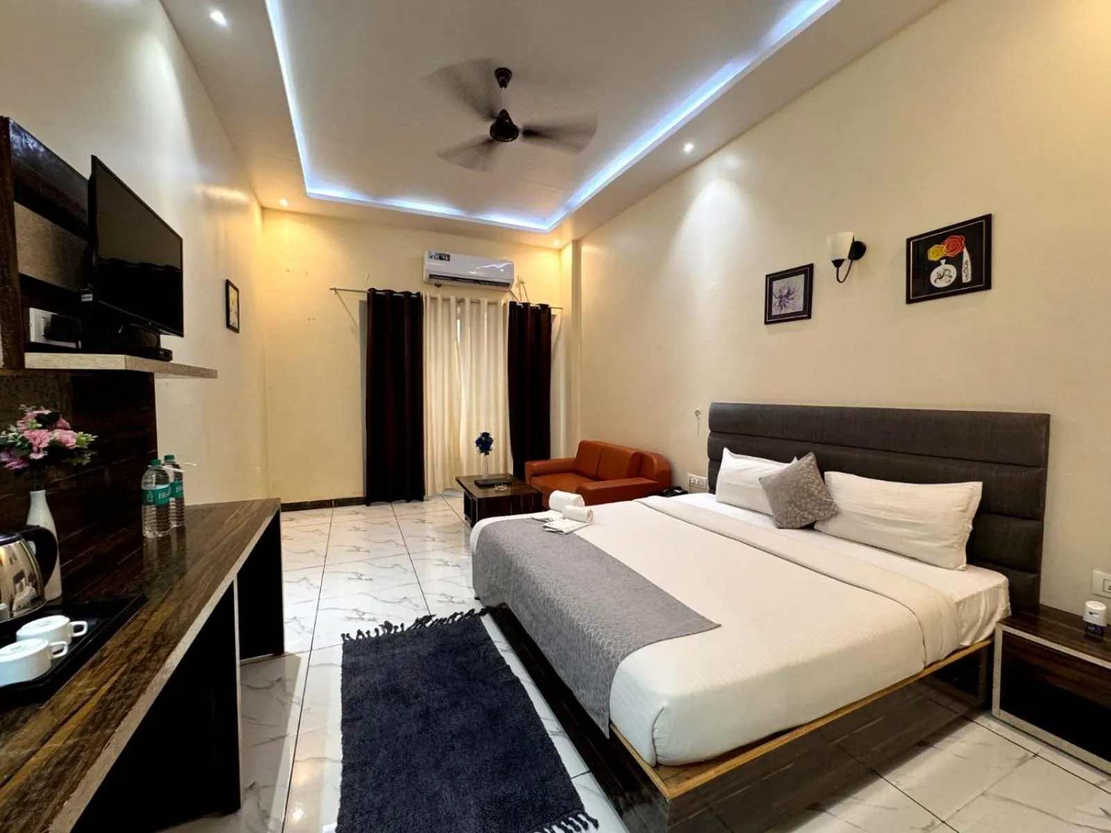 Bed in The Grand Jabalpur