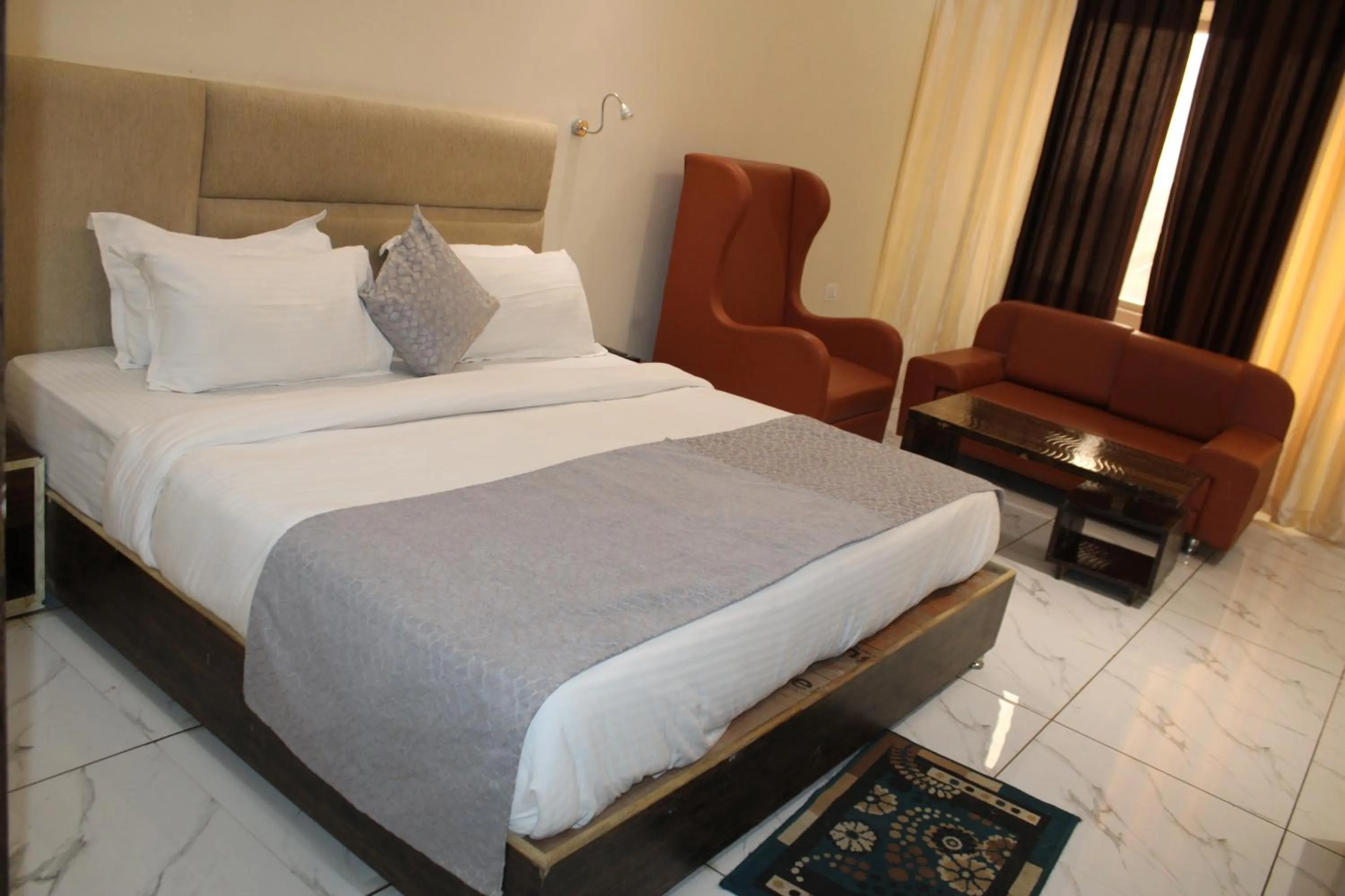 Bed in The Grand Jabalpur