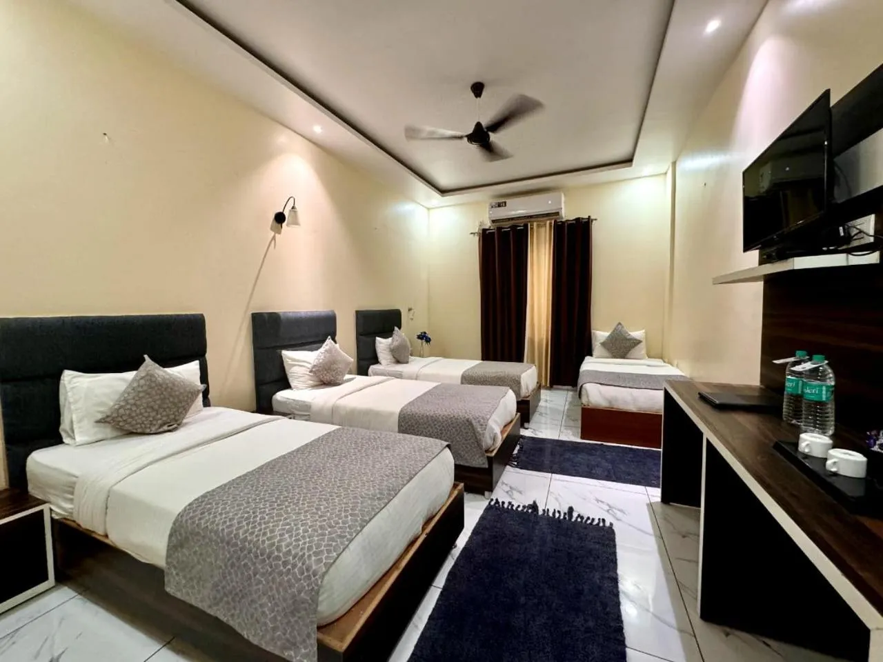 View (from property/room), Bed in The Grand Jabalpur