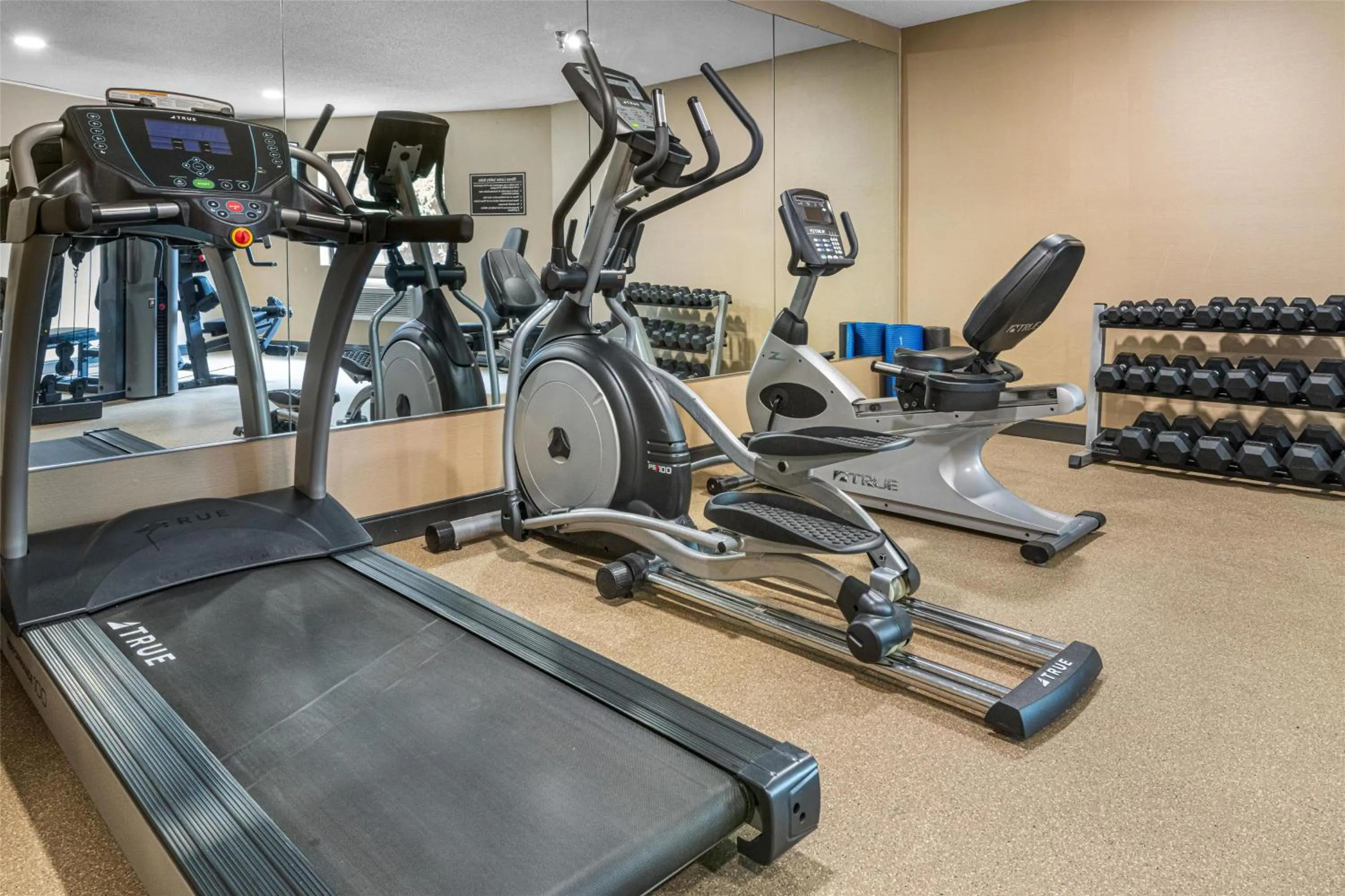 Fitness centre/facilities in Best Western Providence Warwick Airport Inn