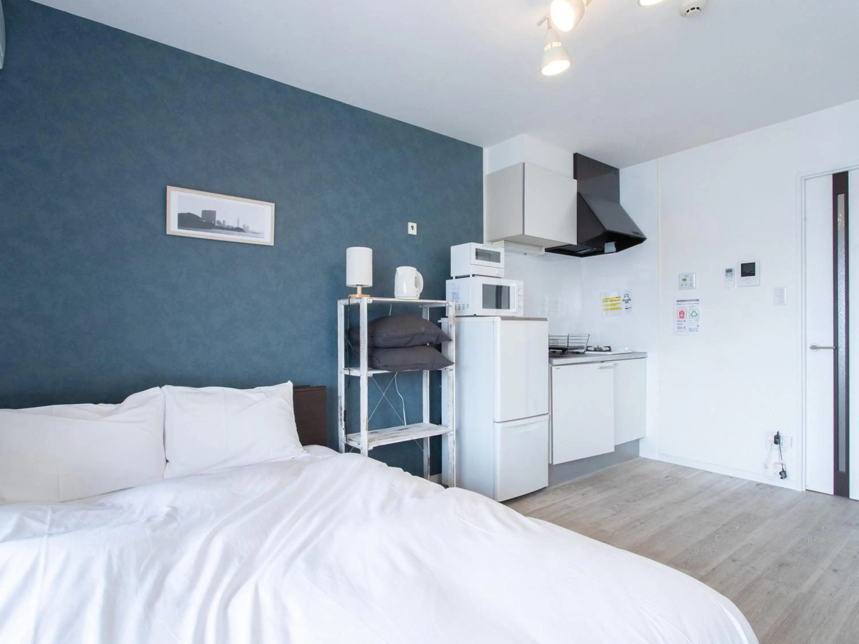 Bedroom, Bed in Reality Hakata 2