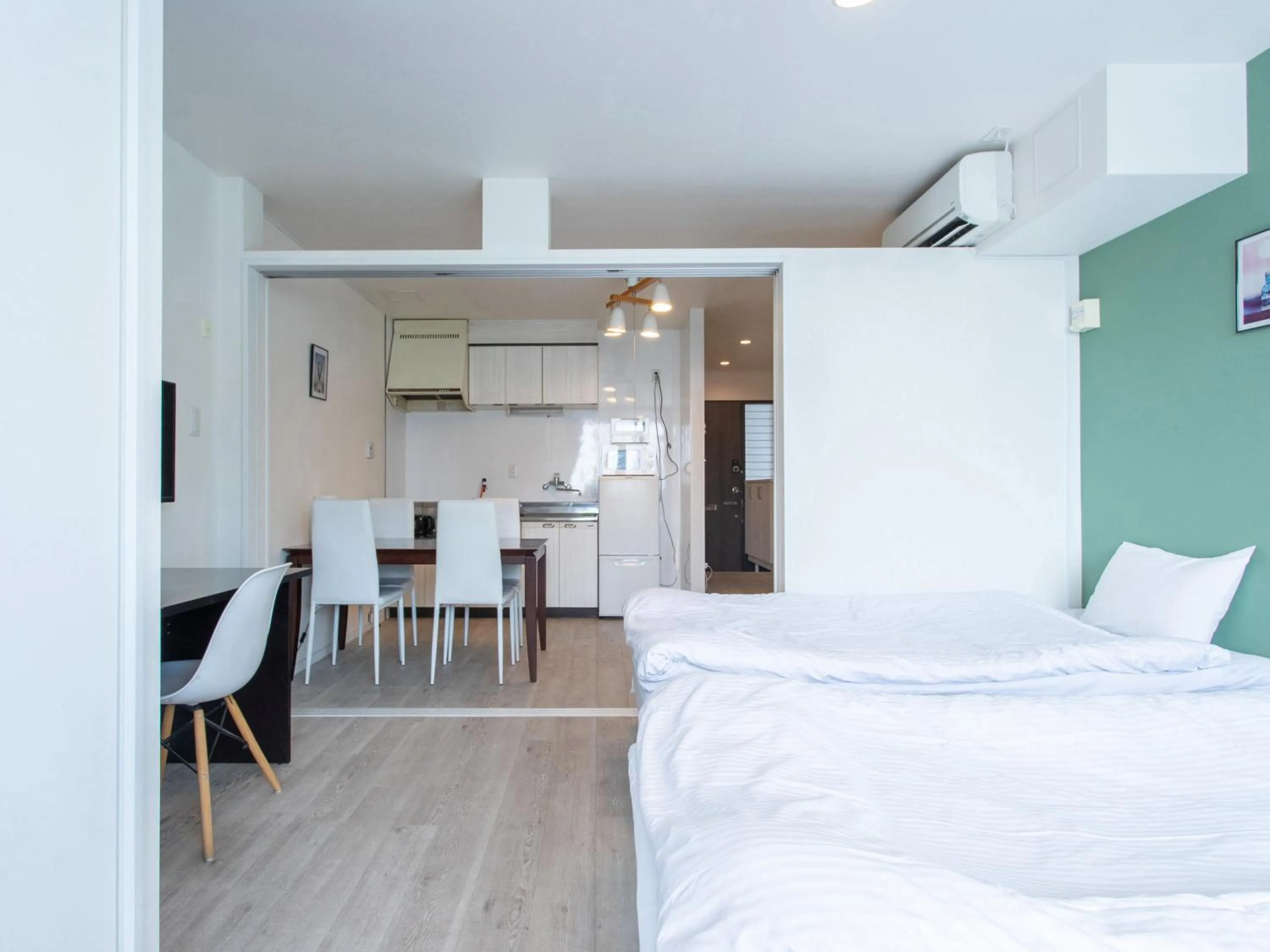 Photo of the whole room, Bed in Reality Hakata 2