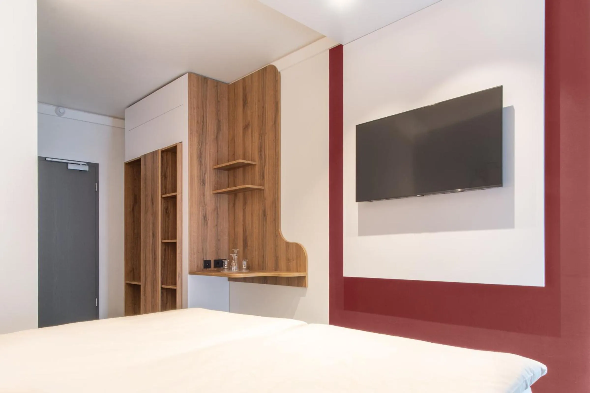 TV and multimedia, Bed in Hotel Wettiner Hof