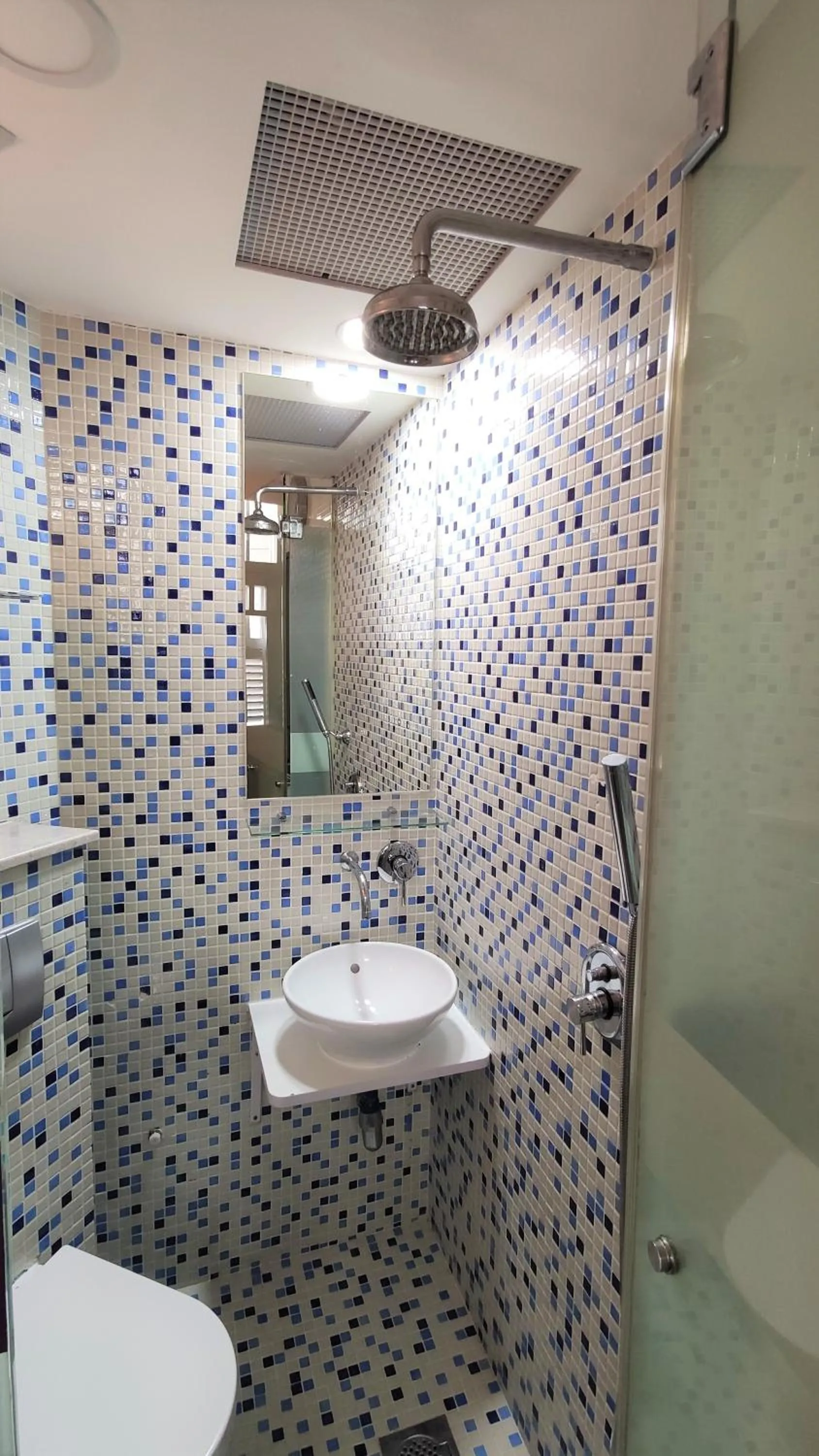 Toilet in Hotel 1929