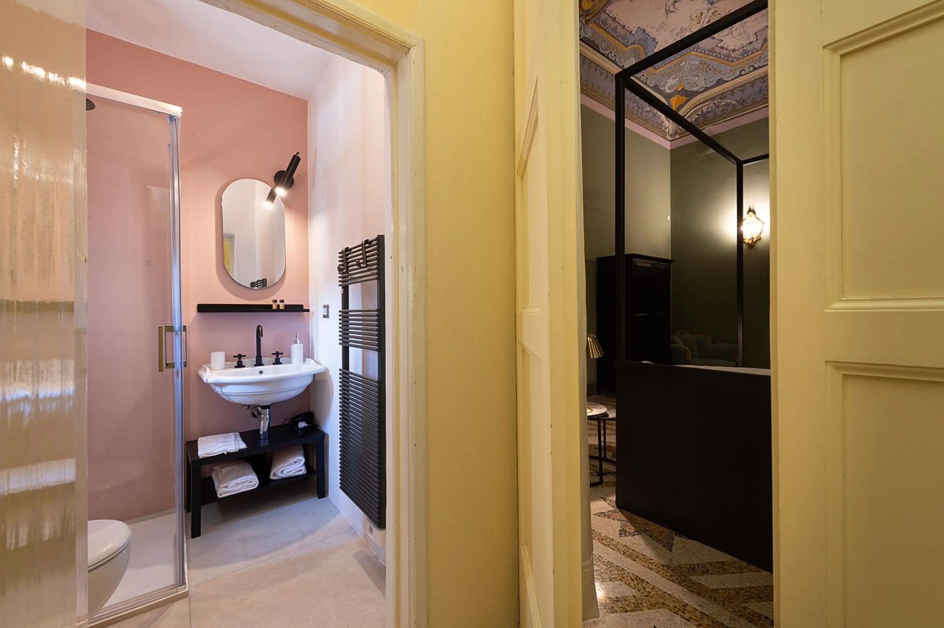 Bathroom in Palazzo Francesco Grassi