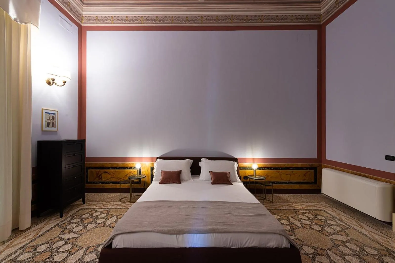 Bed in Palazzo Francesco Grassi