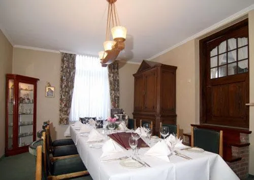 Restaurant/places to eat in Hotel zur Brücke