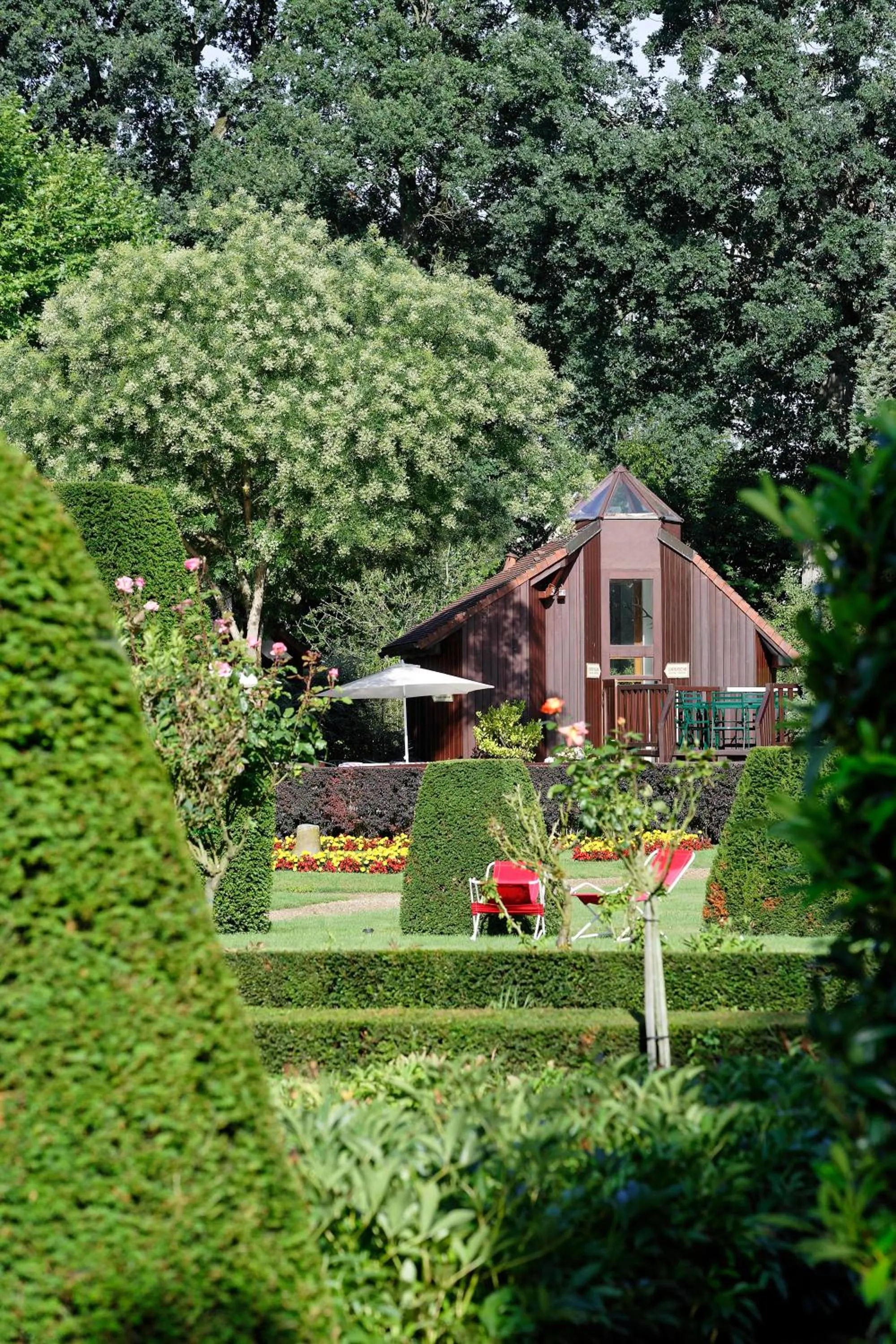 Garden in Hôtellerie Du Bas-Bréau