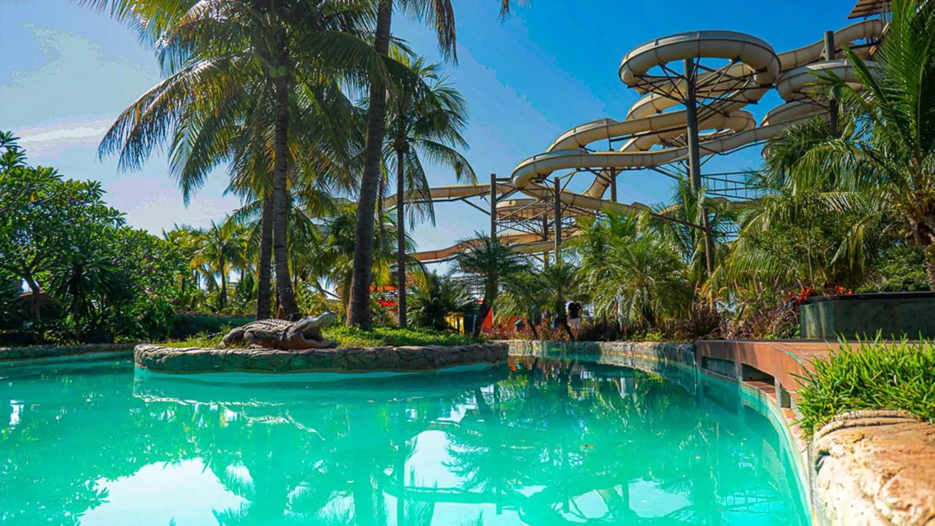 Natural landscape in Hot Beach Suites