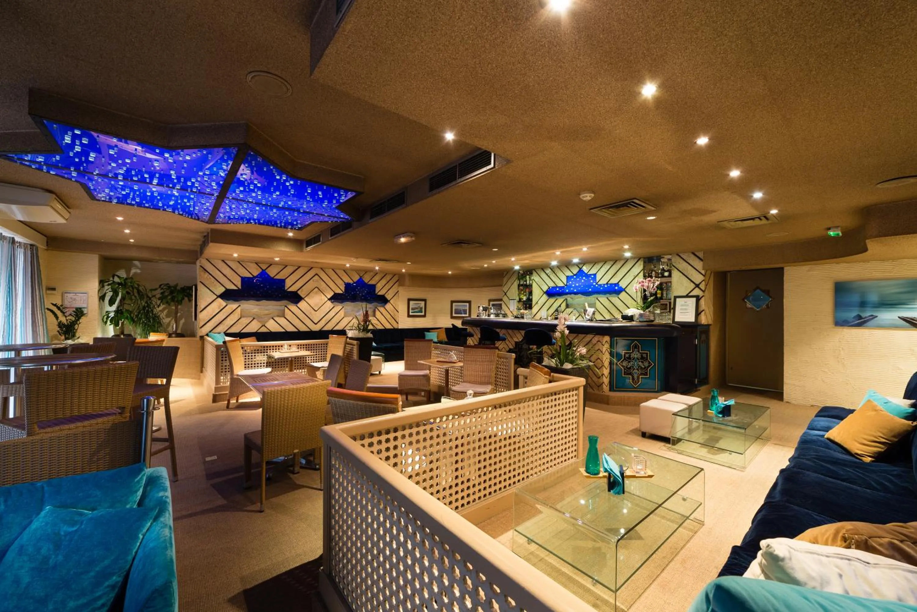 Lounge or bar in Hôtel Hélios