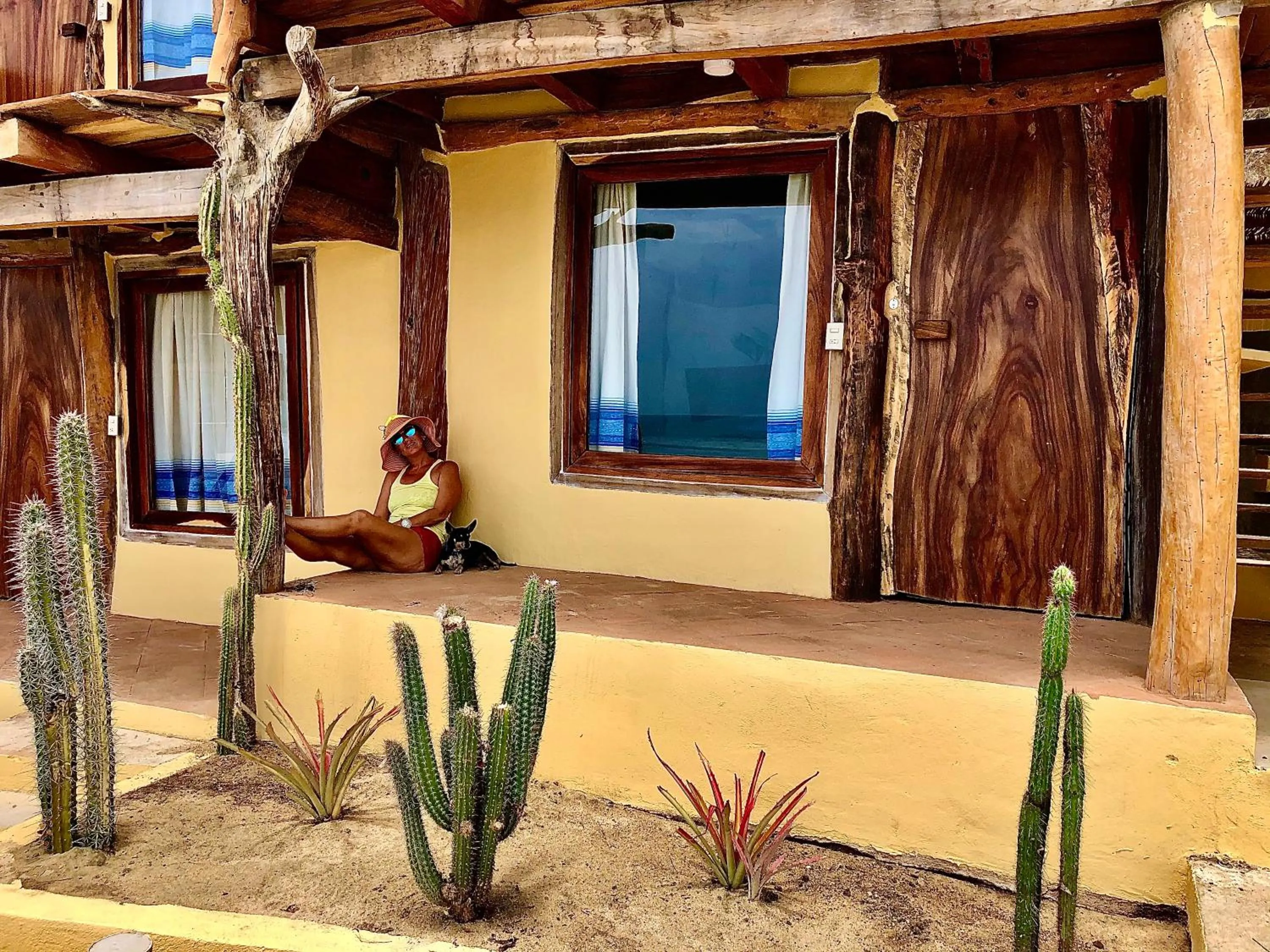 Facade/entrance in Casa Obe