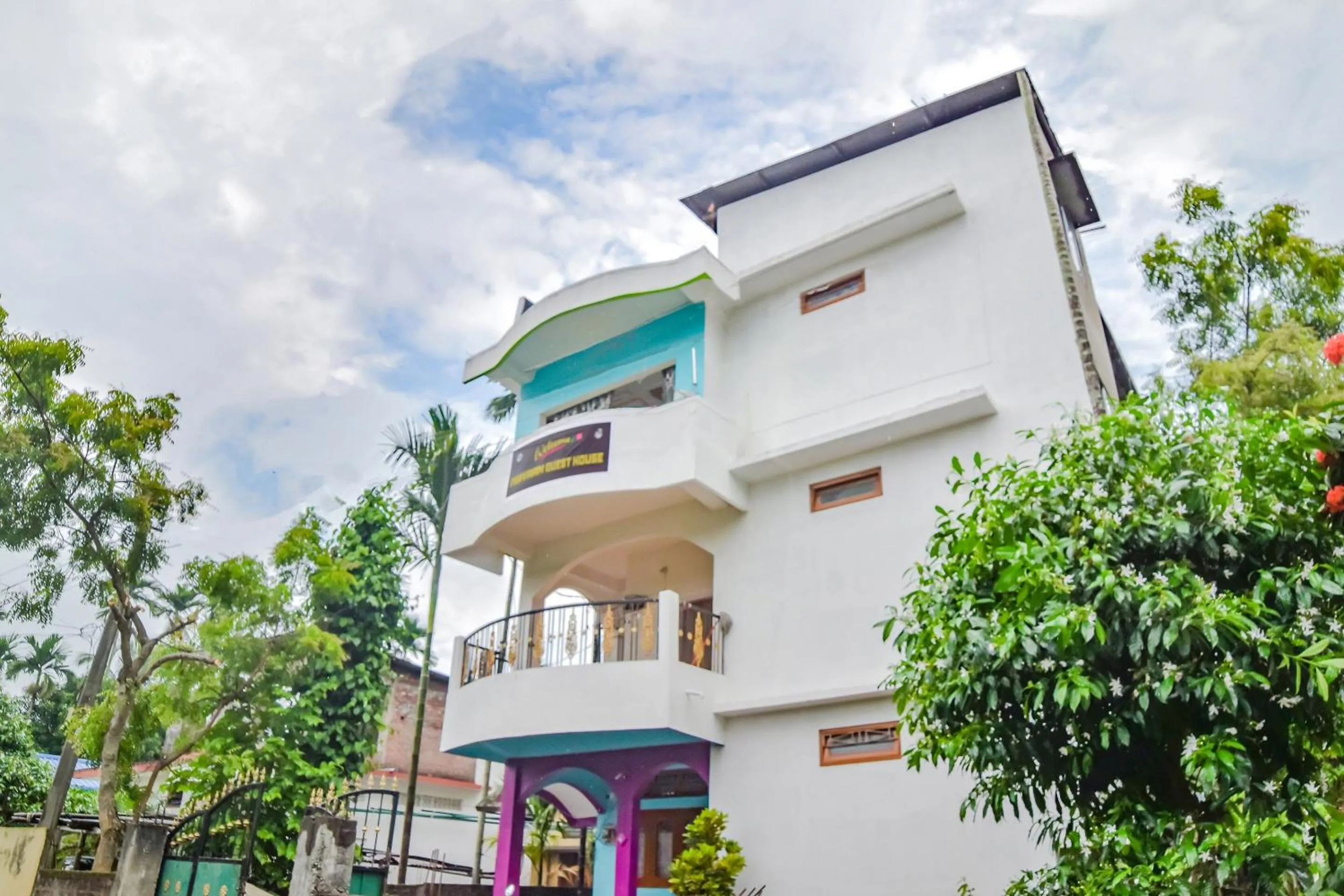 Facade/entrance in SPOT ON Nirvaan Guest House