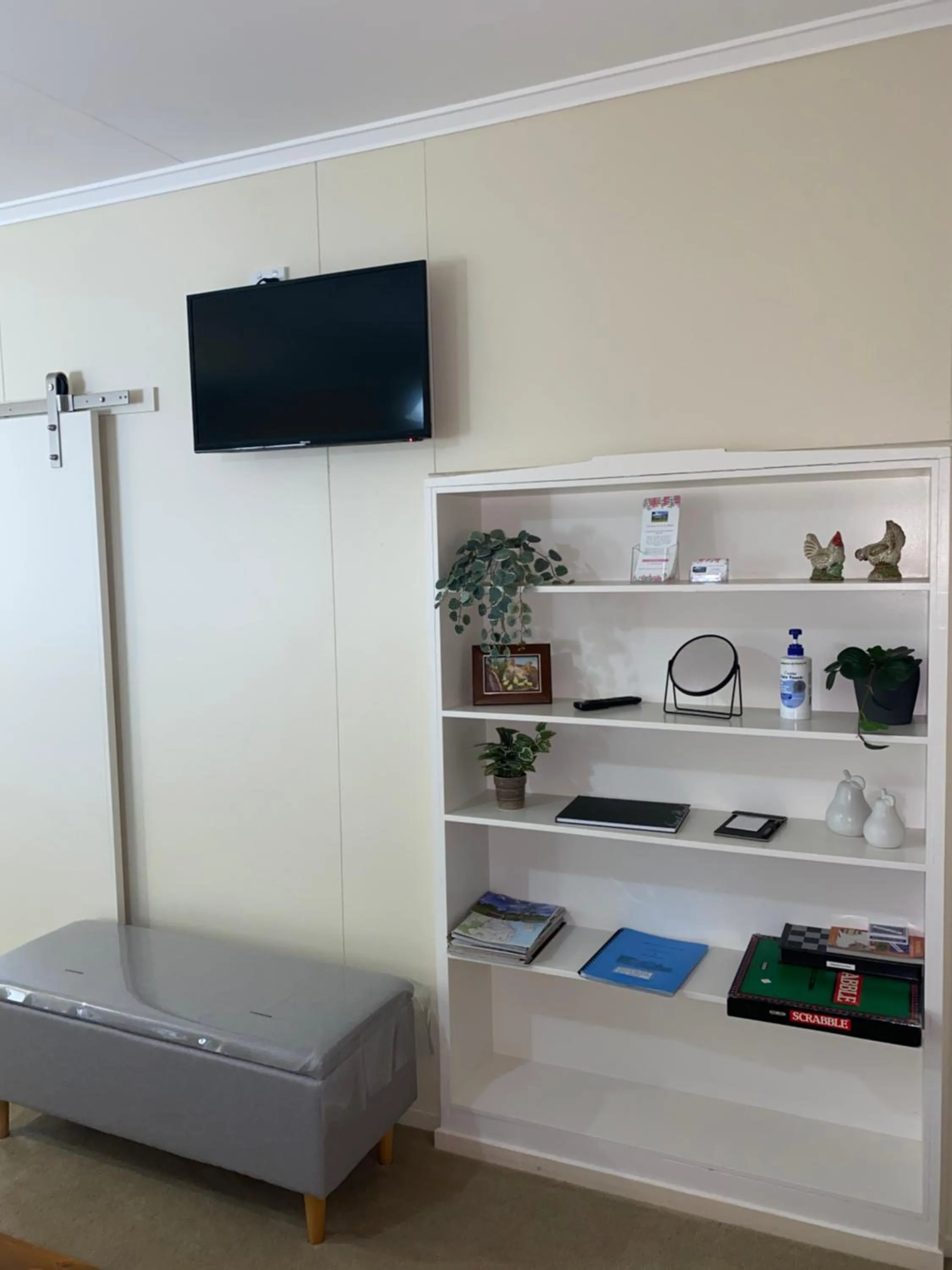 TV and multimedia in Hideaway on Hume #3