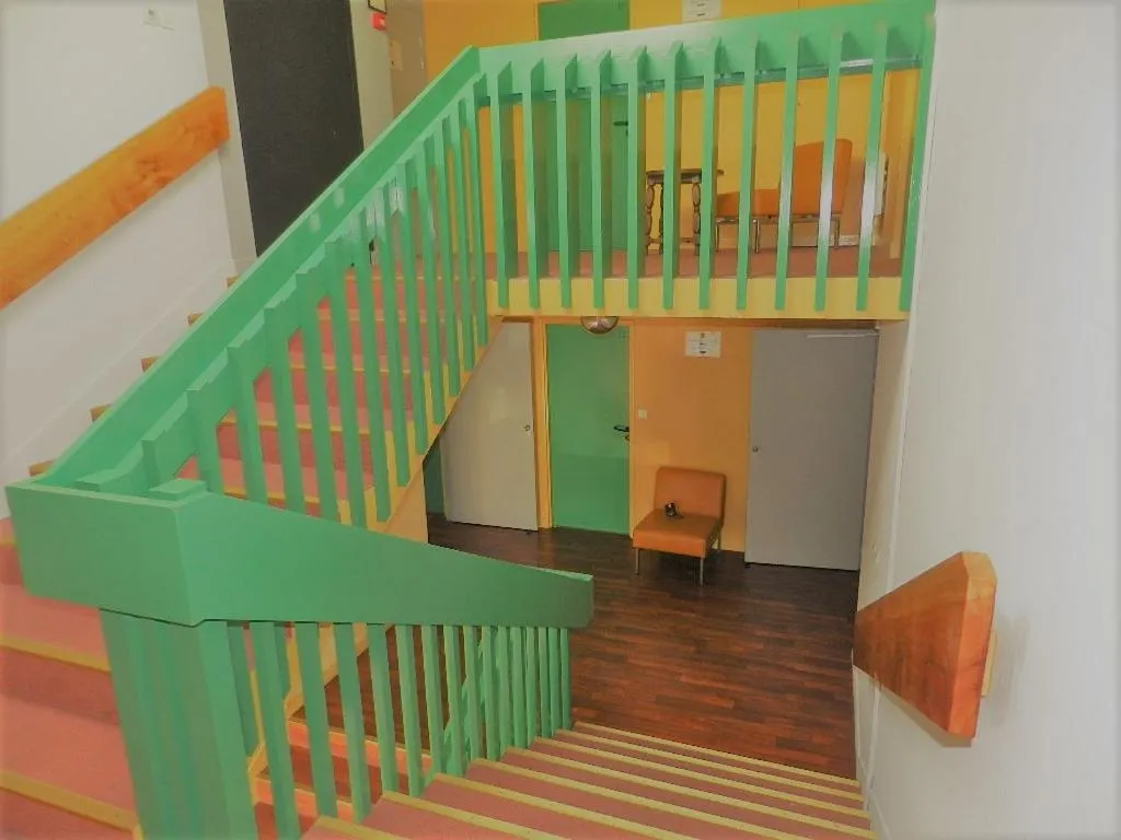 Communal lounge/ TV room in Logis Les Provinciales