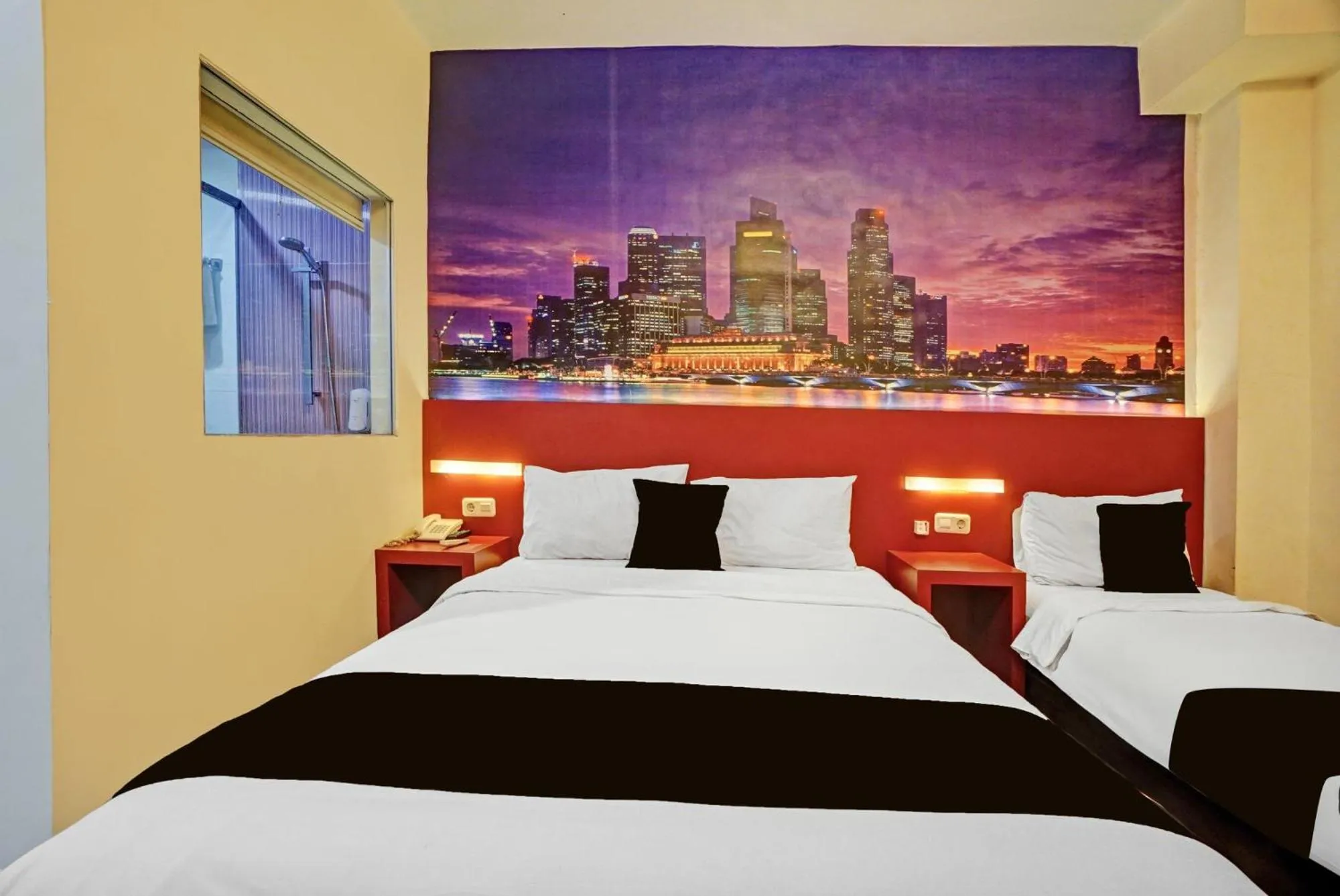 Bedroom, Bed in Townhouse Oak Malang near ITN Malang formerly Fariz Hotel Singosari