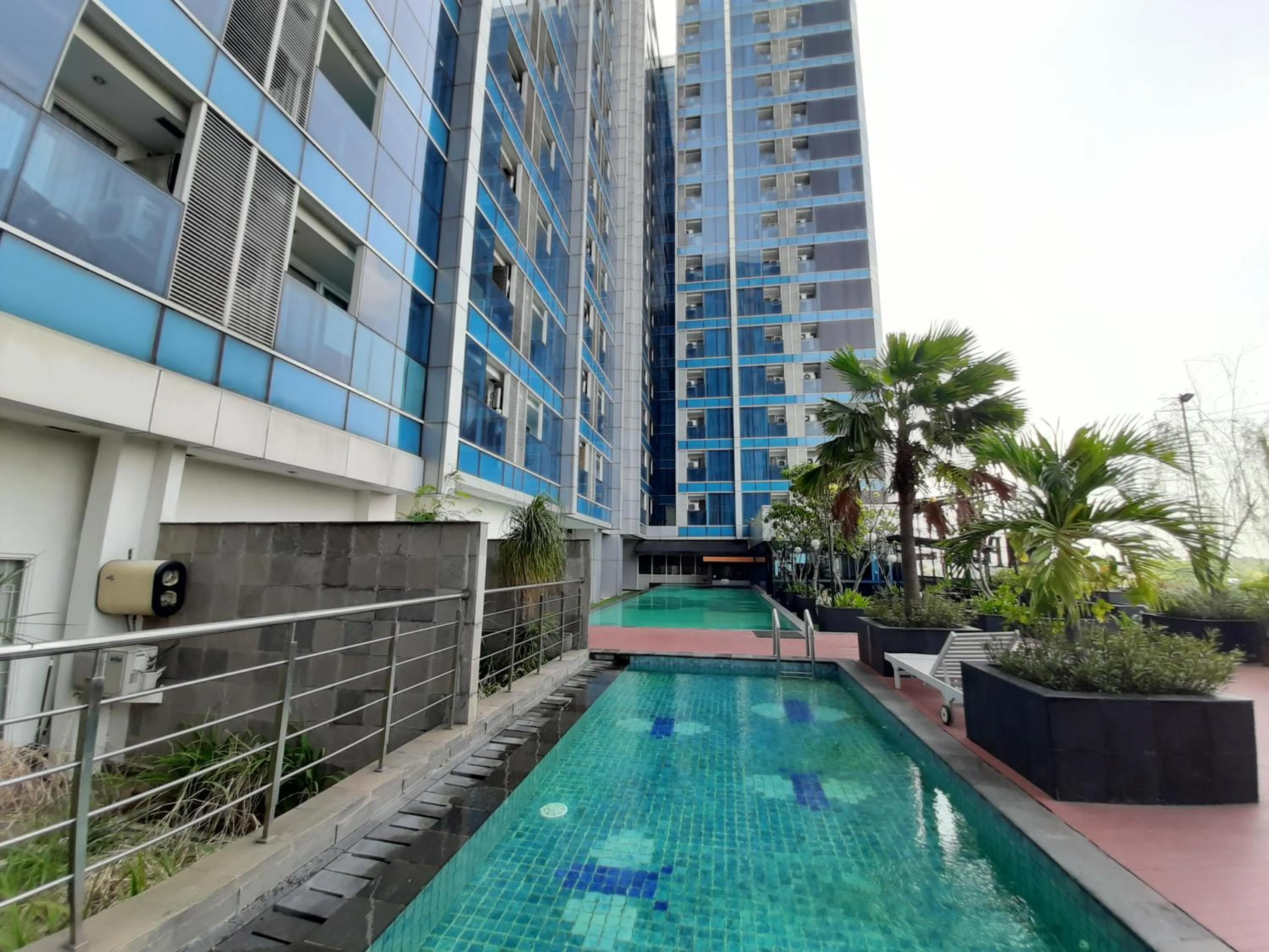 Swimming pool in Cozy Tamansari Hive Cawang by Bonzela Property