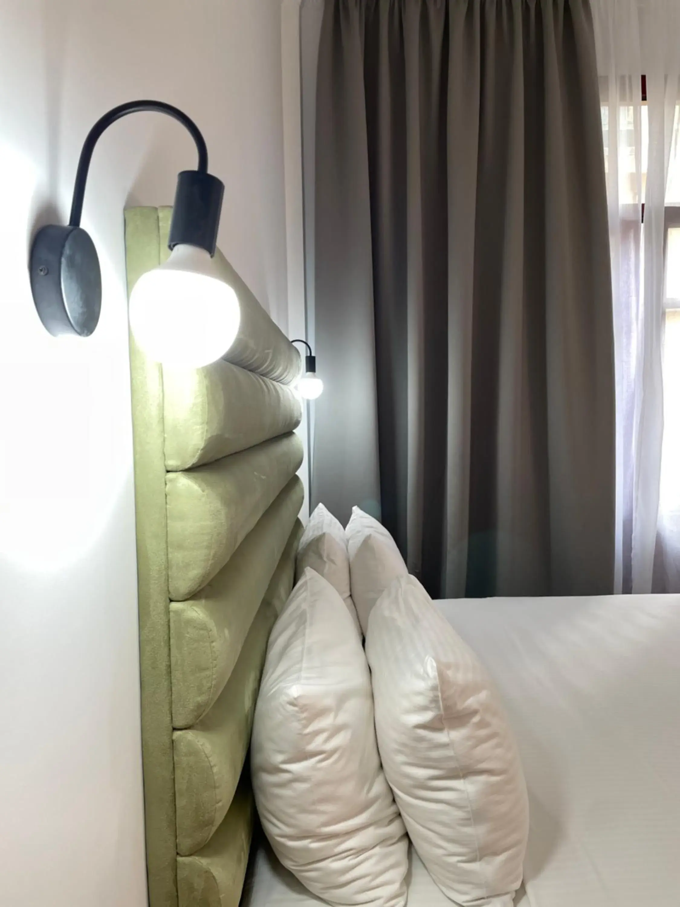 Deluxe Double Room in The Maroon Bottle Luxury Suites Deluxe Double Room in The Maroon Bottle Luxury Suites