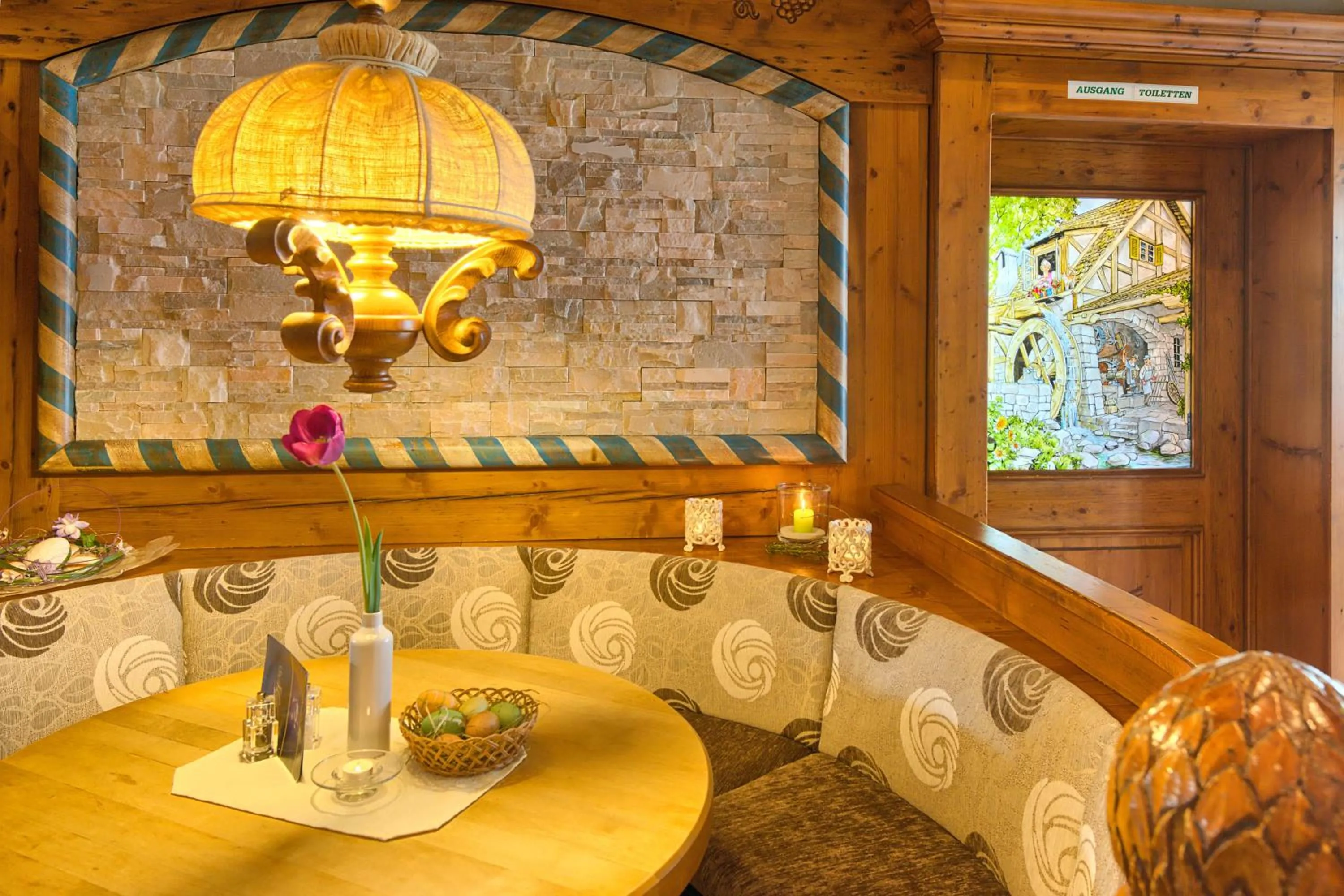 Restaurant/places to eat in Hotel Mythos