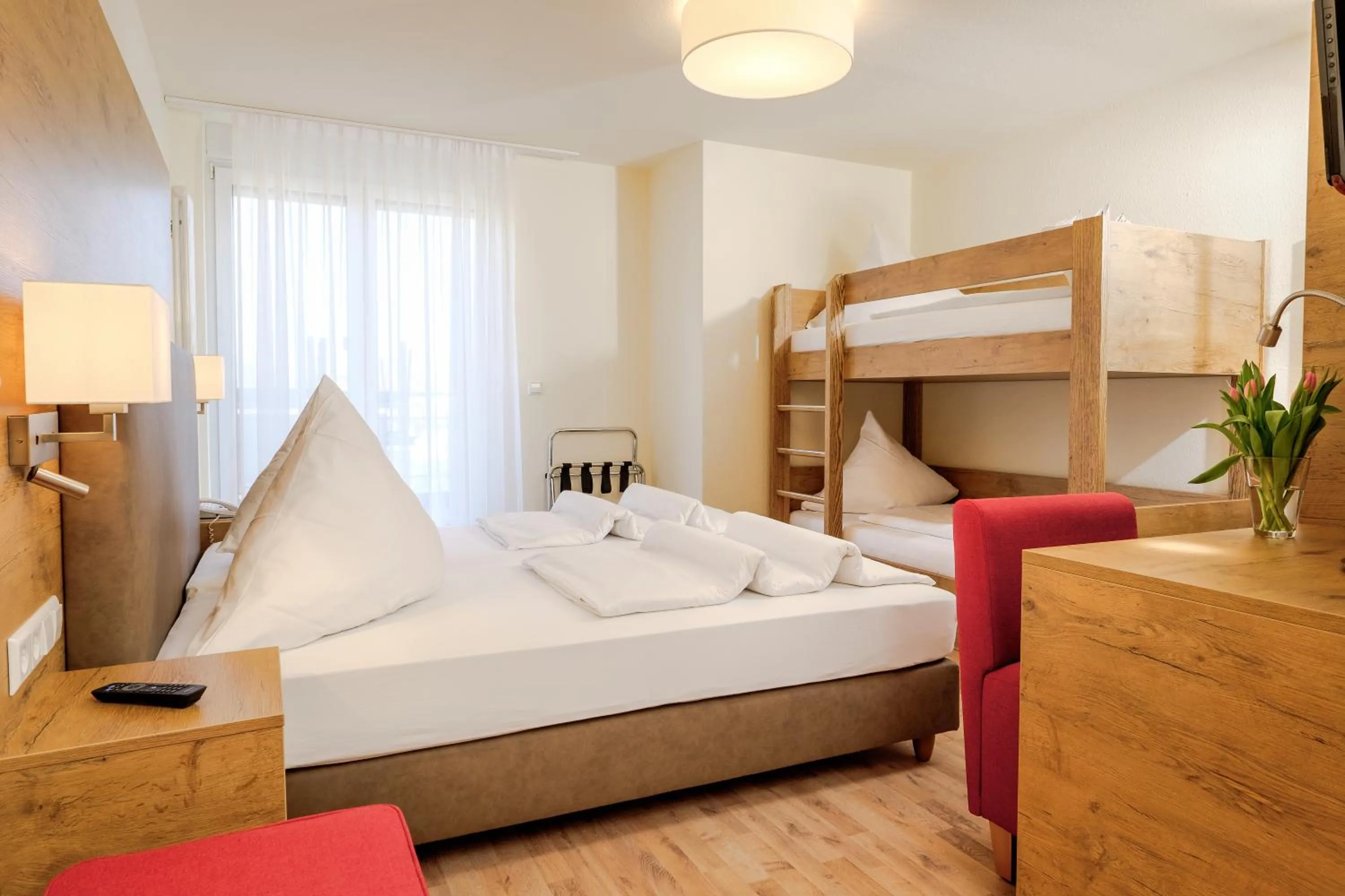 Photo of the whole room, Bed in Hotel Mythos