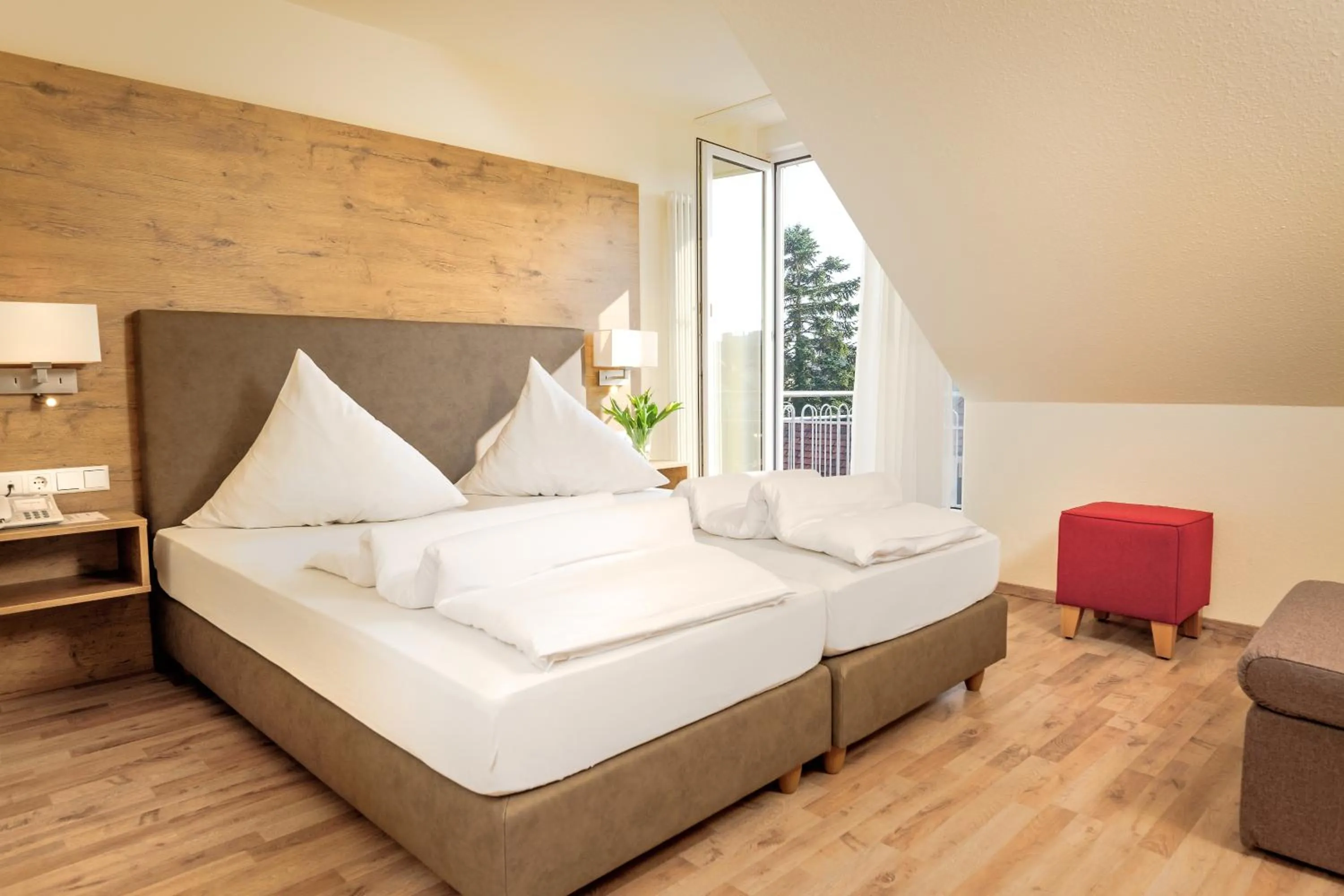 Photo of the whole room, Bed in Hotel Mythos