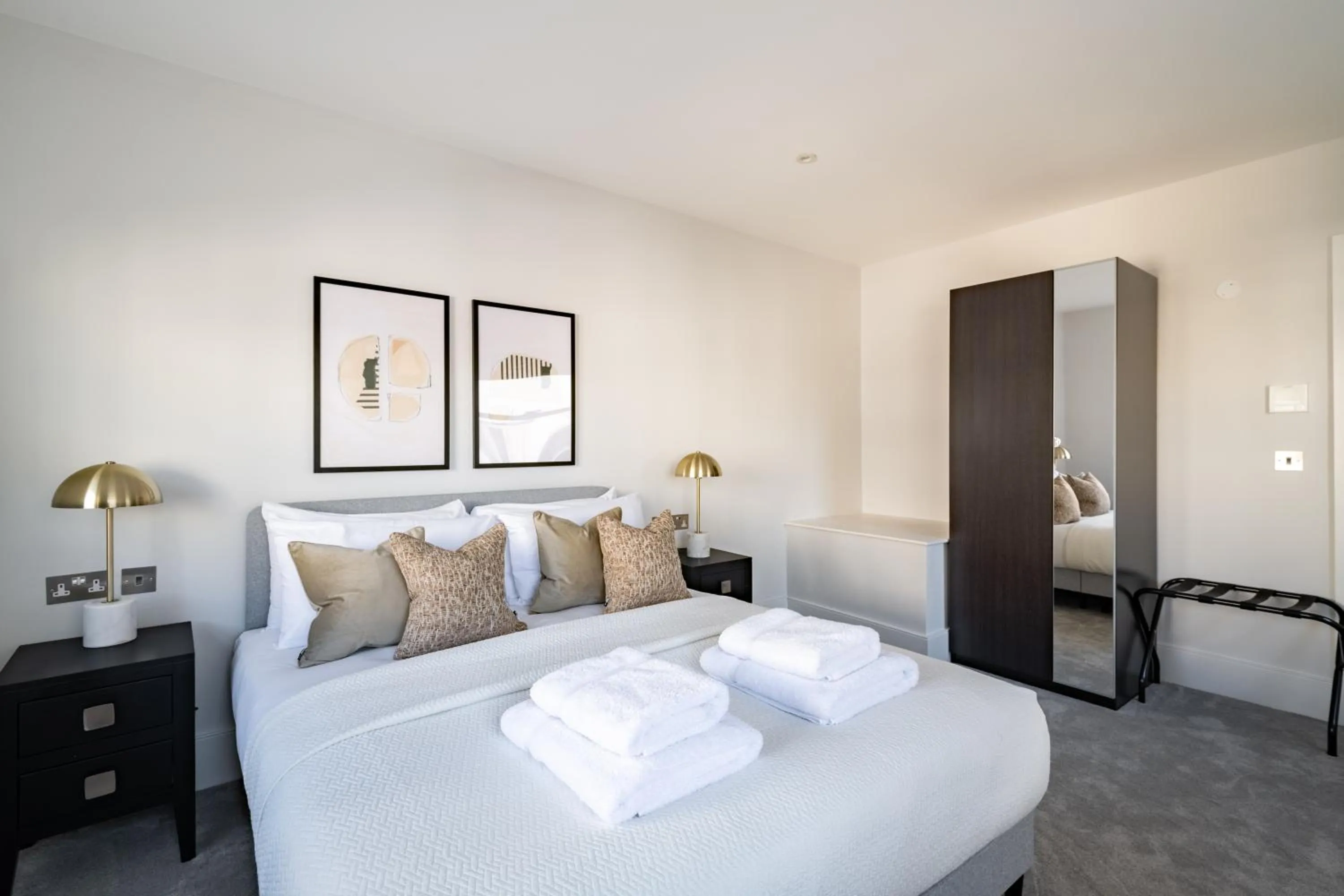 Bed in No. 2 Queensberry Place by Stayo