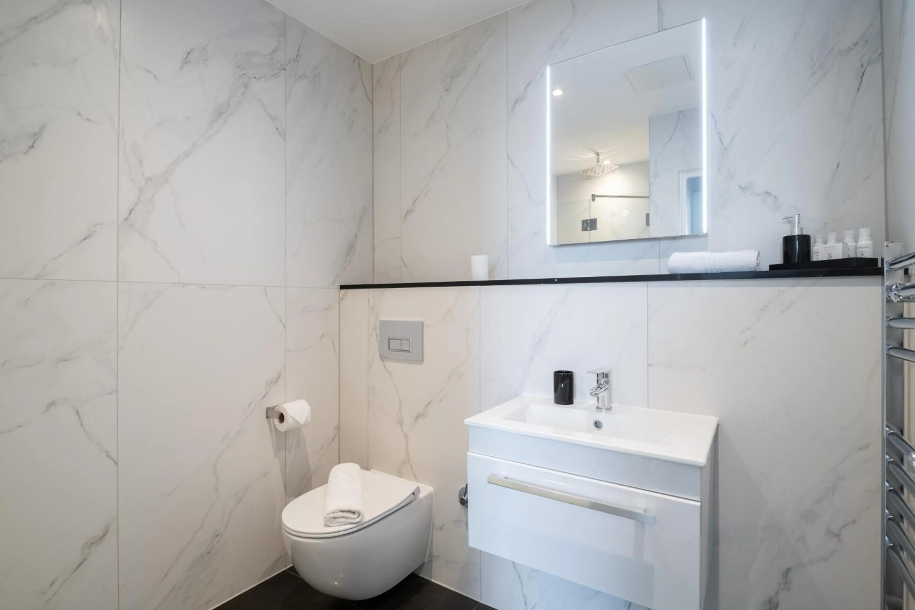 Bathroom in No. 2 Queensberry Place by Stayo