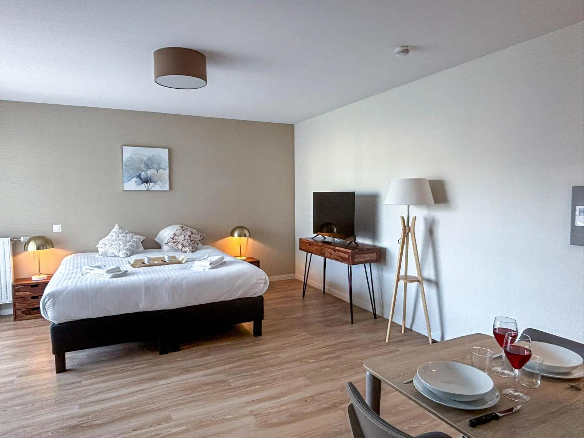 Photo of the whole room, Bed in Les Boréales - Appart'hotel & Restaurant