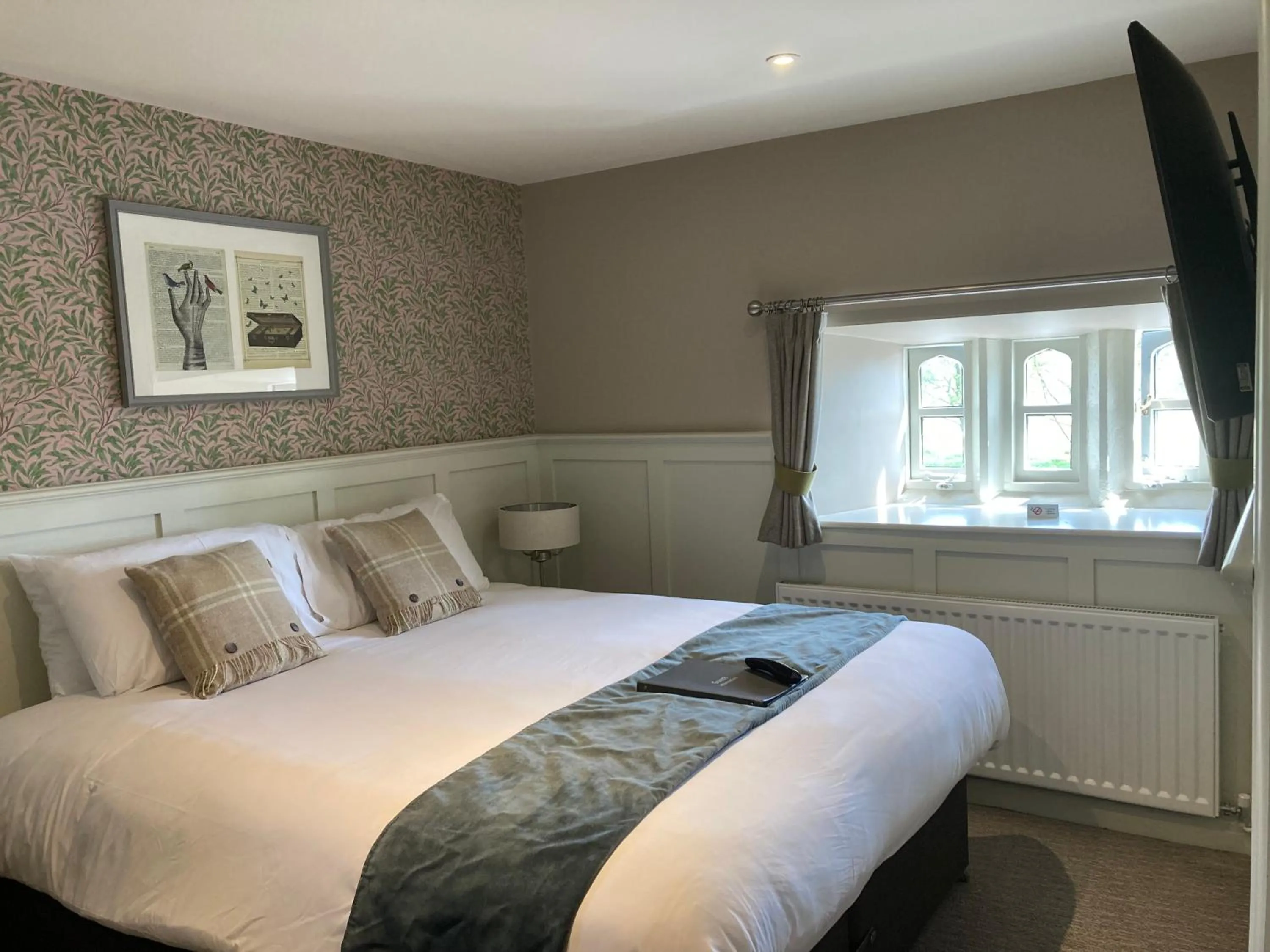 Bed in The Stork Hotel